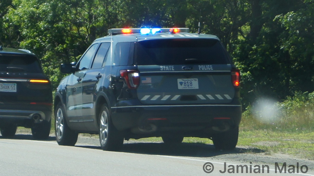 A photo  of Massachusetts State Police
            Cruiser 818, a 2016-2019 Ford Police Interceptor Utility             taken by Jamian Malo