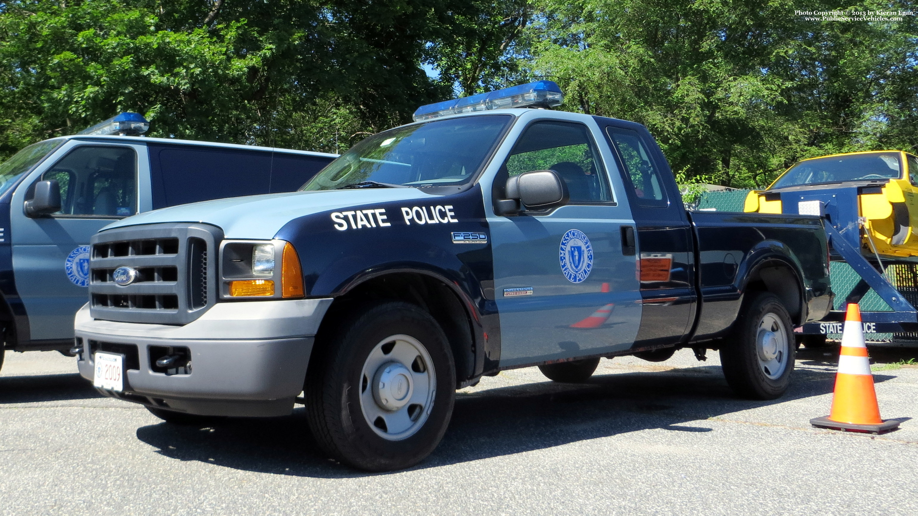 A photo  of Massachusetts State Police
            Truck 2009, a 2005-2007 Ford F-250             taken by Kieran Egan