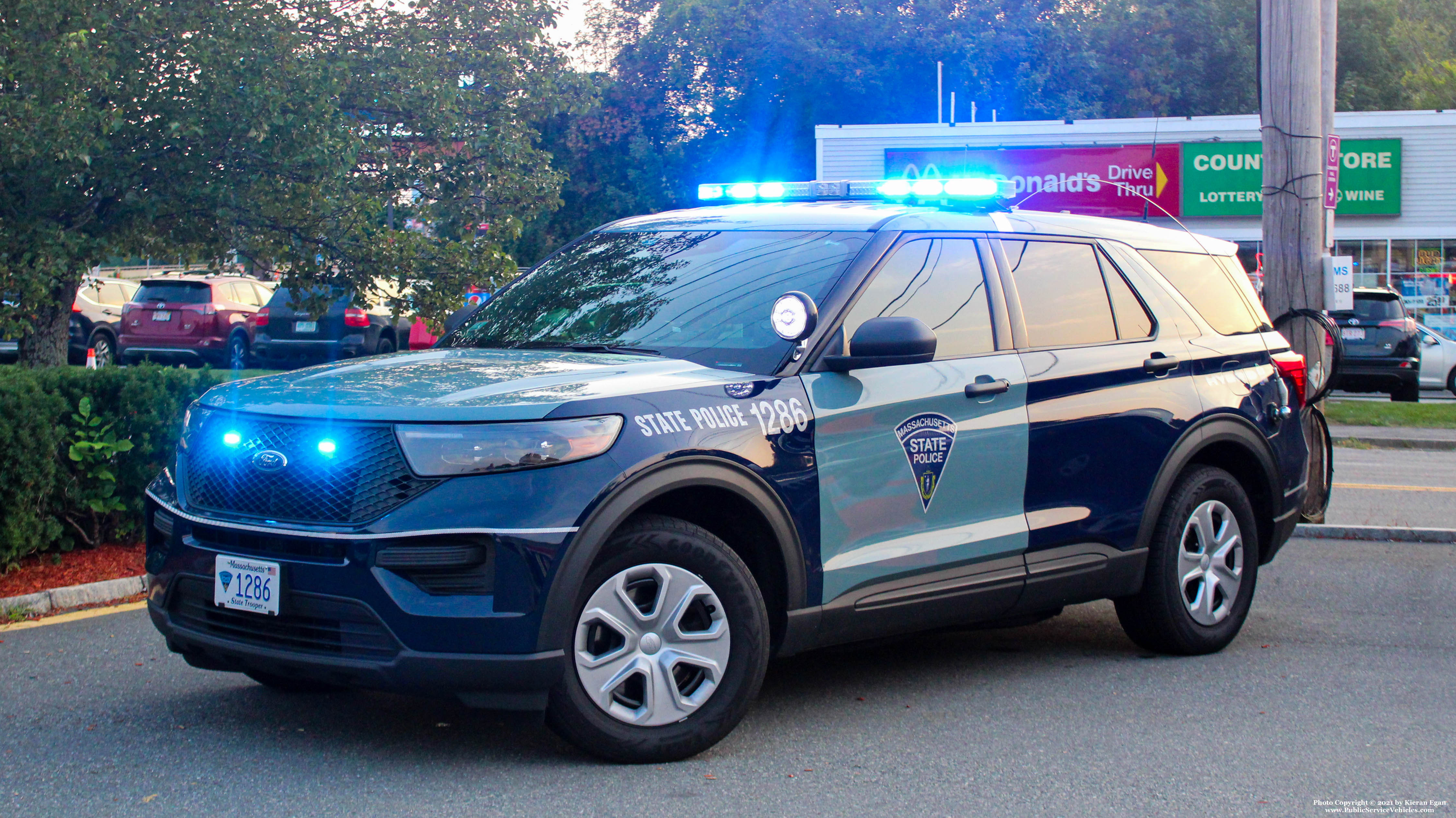 A photo  of Massachusetts State Police
            Cruiser 1286, a 2020 Ford Police Interceptor Utility Hybrid             taken by Kieran Egan