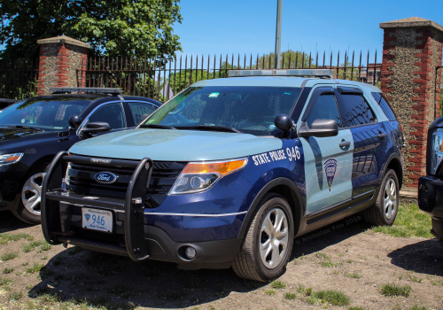 Additional photo  of Massachusetts State Police
                    Cruiser 946, a 2015 Ford Police Interceptor Utility                     taken by @riemergencyvehicles