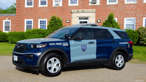 Additional photo  of Massachusetts State Police
                    Cruiser 988, a 2020 Ford Police Interceptor Utility Hybrid                     taken by Kieran Egan