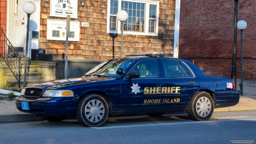 Additional photo  of Rhode Island Division of Sheriffs
                    Cruiser 28, a 2006-2008 Ford Crown Victoria Police Interceptor                     taken by @riemergencyvehicles