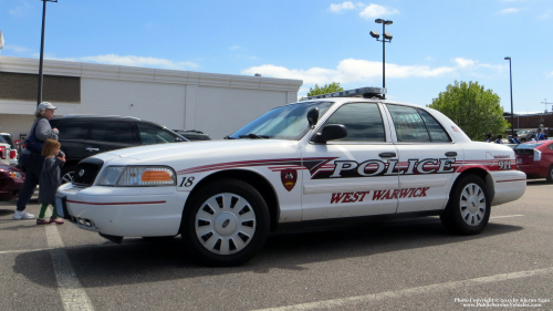 Additional photo  of West Warwick Police
                    Car 18, a 2011 Ford Crown Victoria Police Interceptor                     taken by @riemergencyvehicles