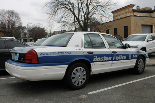Additional photo  of Boston Police
                    Cruiser 0116, a 2010 Ford Crown Victoria Police Interceptor                     taken by @riemergencyvehicles