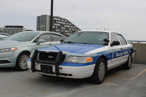 Additional photo  of Boston Police
                    Cruiser 9133, a 2009 Ford Crown Victoria Police Interceptor                     taken by @riemergencyvehicles