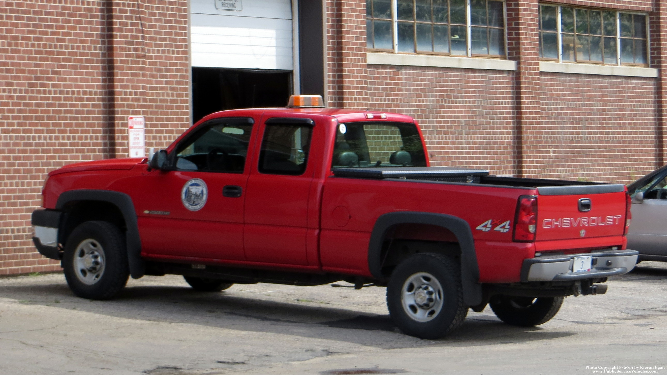 A photo  of Providence Highway Division
            Truck 3, a 1999-2007 Chevrolet 2500HD             taken by Kieran Egan