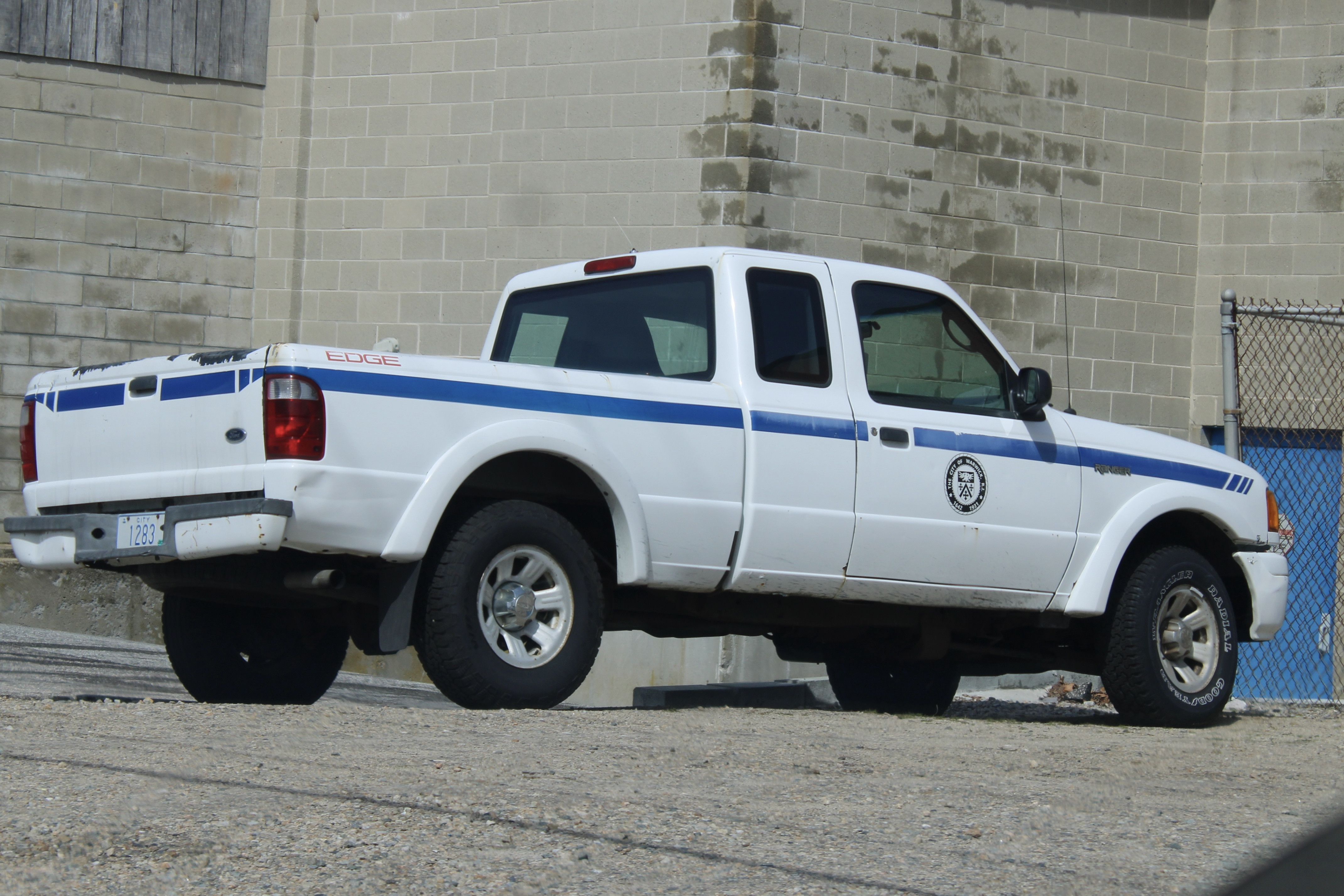 A photo  of Warwick Public Works
            Truck 1283, a 2004-2006 Ford Ranger Super Cab             taken by @riemergencyvehicles