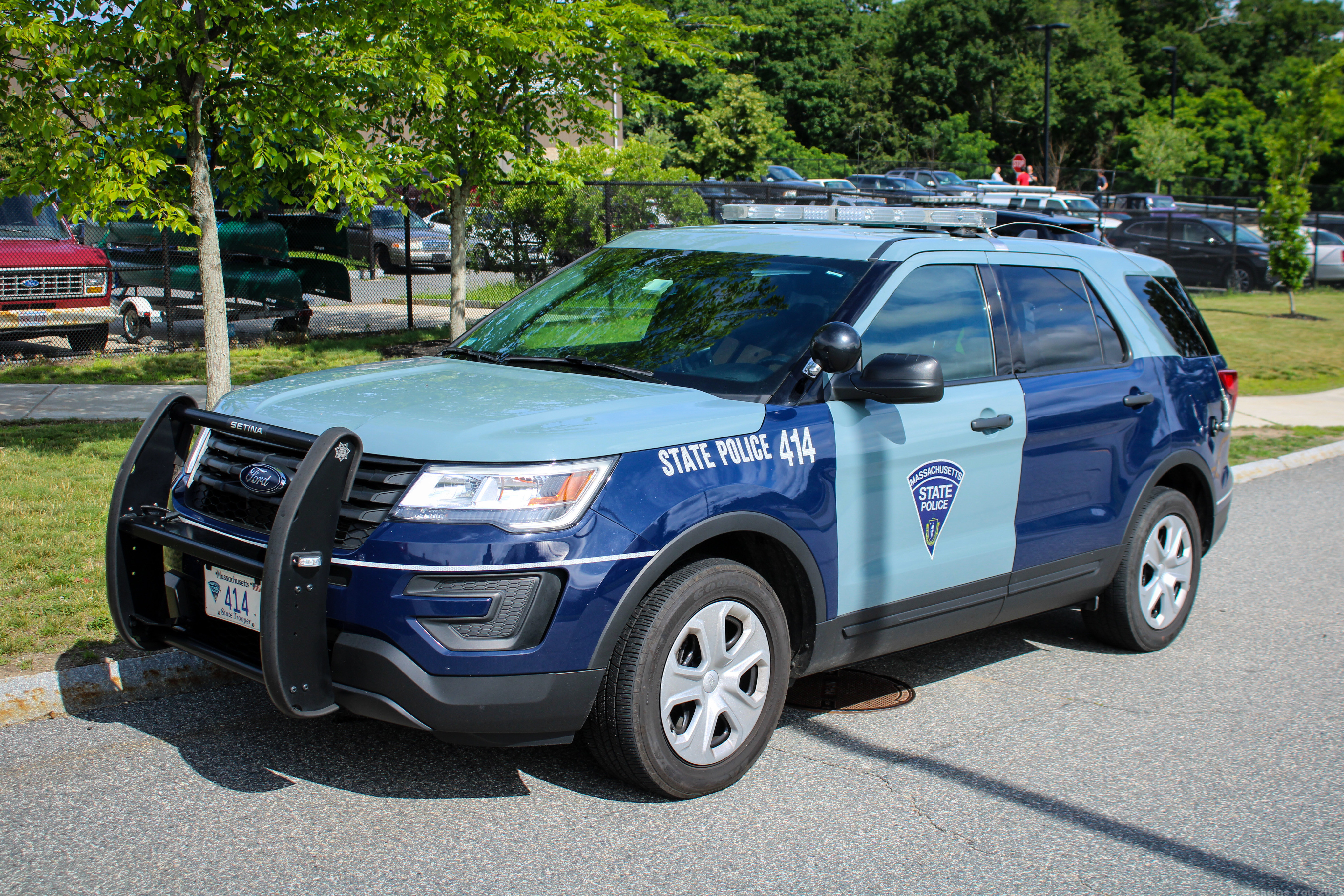 A photo  of Massachusetts State Police
            Cruiser 414, a 2018 Ford Police Interceptor Utility             taken by Nicholas You