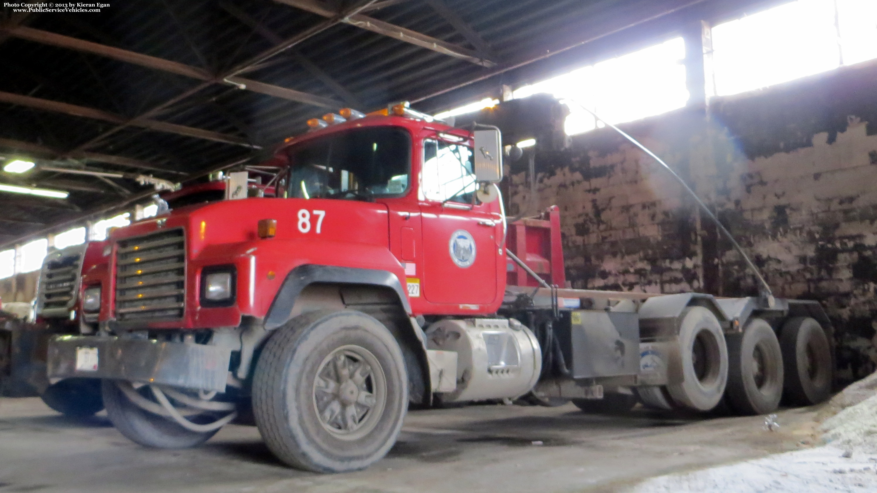 A photo  of Providence Highway Division
            Truck 87, a 1980-2010 Mack             taken by Kieran Egan