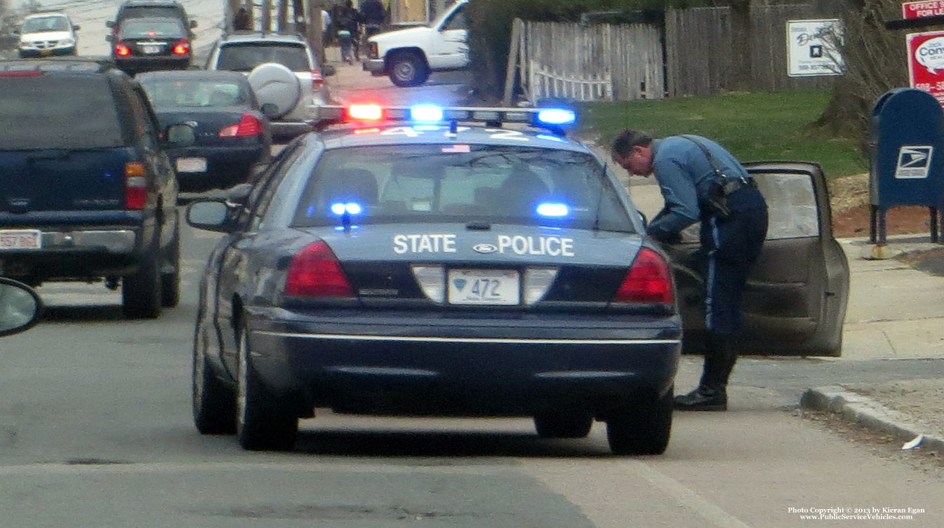 A photo  of Massachusetts State Police
            Cruiser 472, a 2006-2008 Ford Crown Victoria Police Interceptor             taken by Kieran Egan