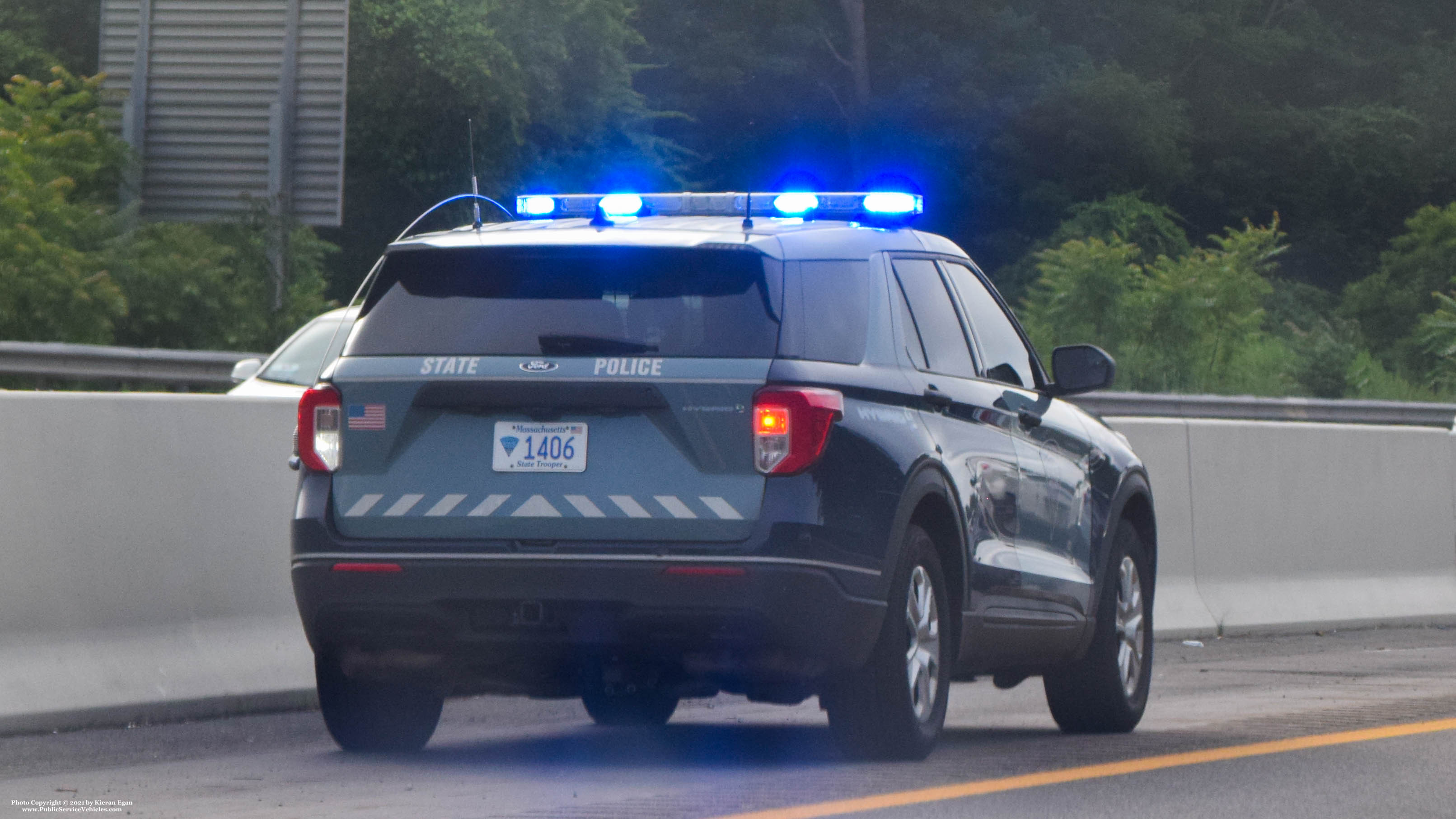 A photo  of Massachusetts State Police
            Cruiser 1406, a 2020 Ford Police Interceptor Utility Hybrid             taken by Kieran Egan