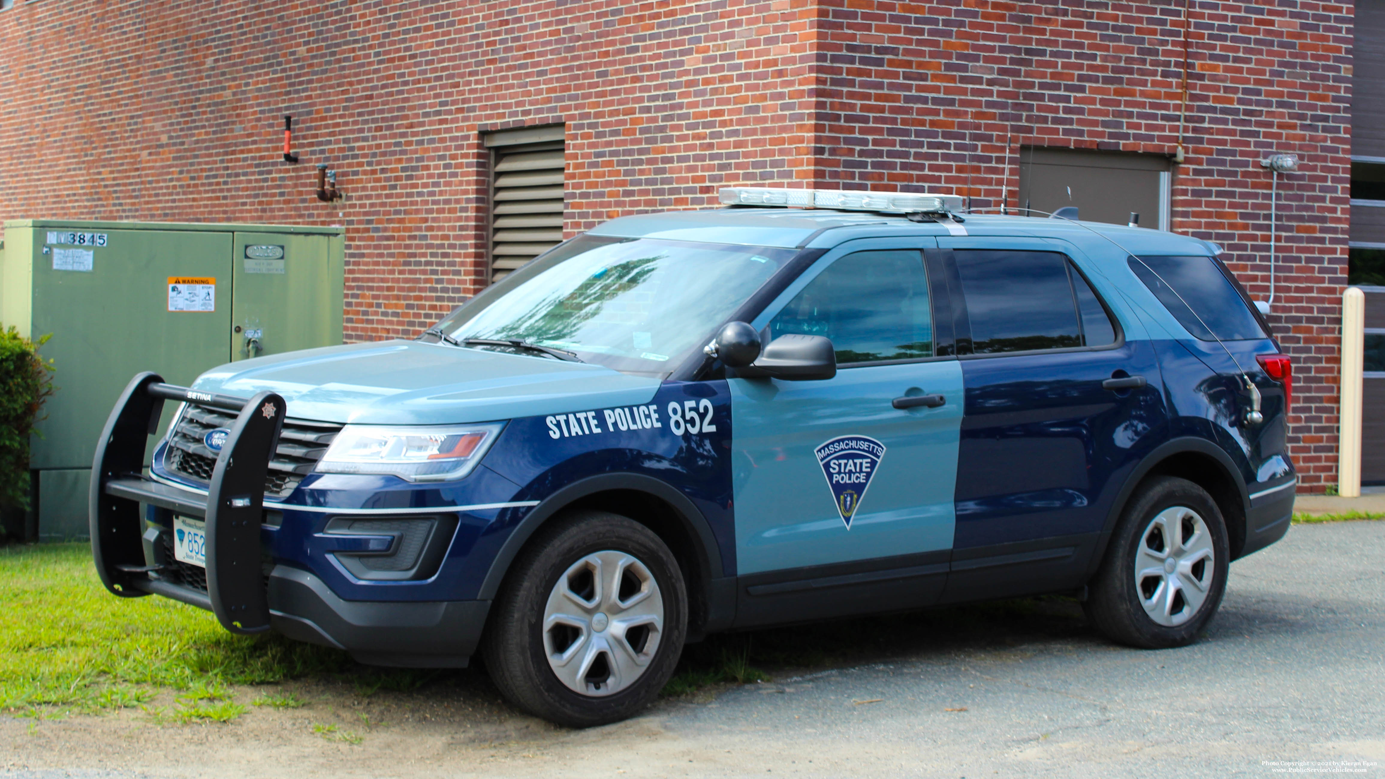A photo  of Massachusetts State Police
            Cruiser 852, a 2018 Ford Police Interceptor Utility             taken by Kieran Egan