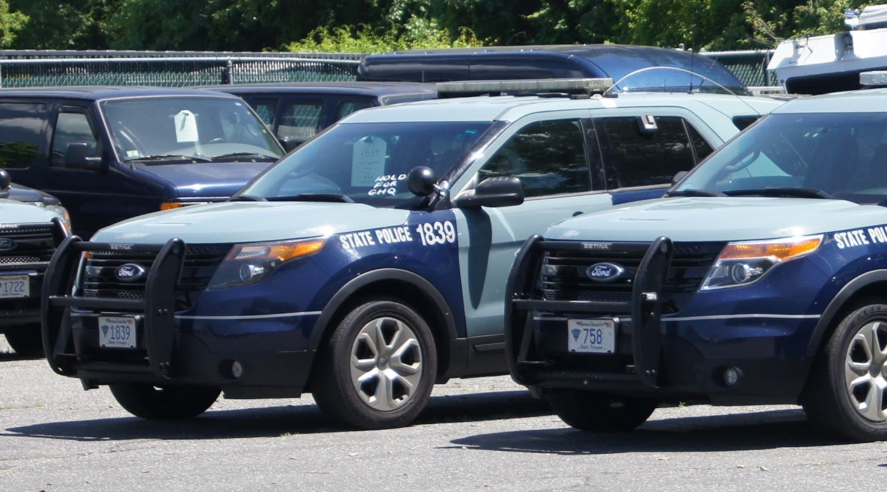 A photo  of Massachusetts State Police
            Cruiser 1839, a 2013-2014 Ford Police Interceptor Utility             taken by Jamian Malo