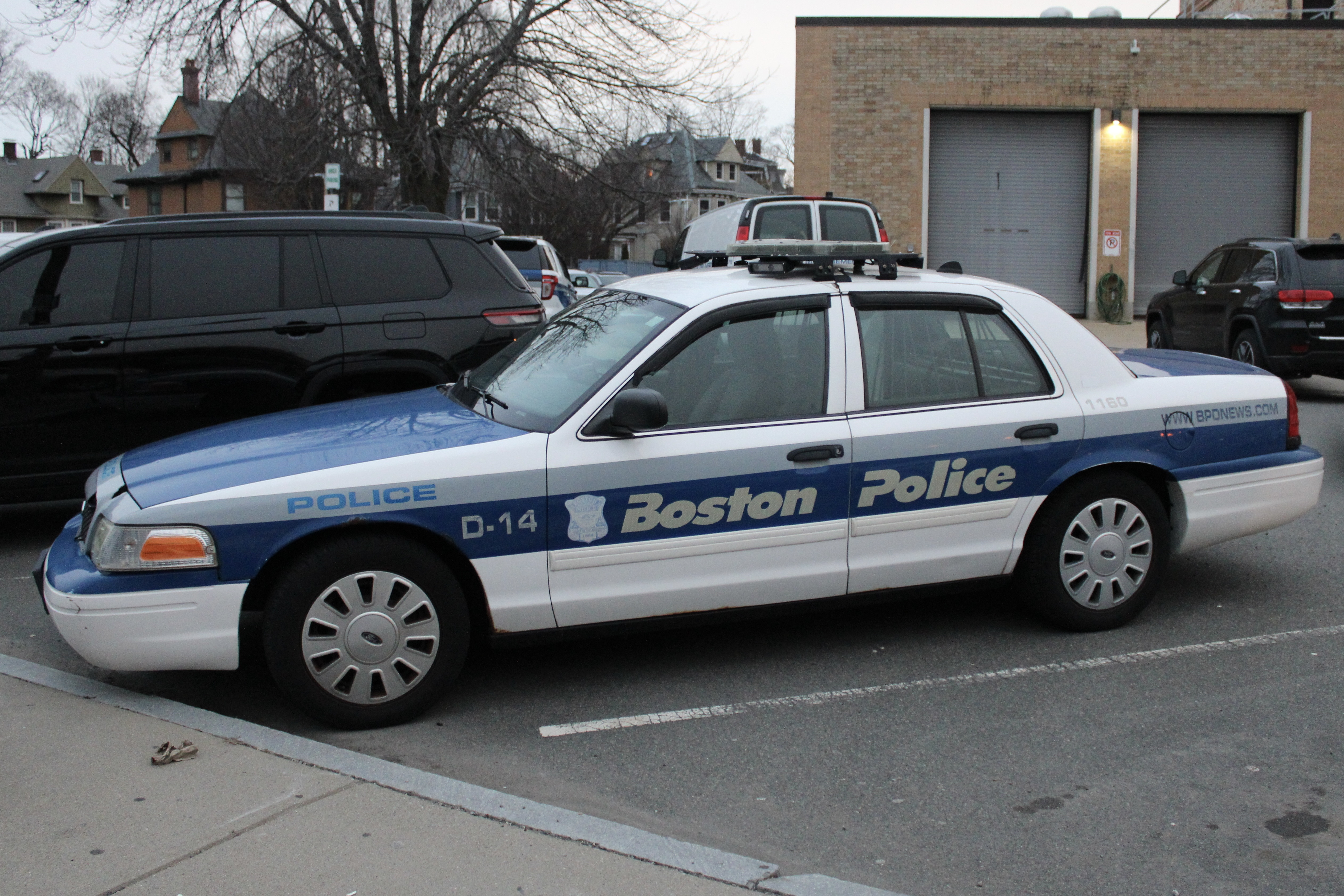 A photo  of Boston Police
            Cruiser 1160, a 2011 Ford Crown Victoria Police Interceptor             taken by @riemergencyvehicles