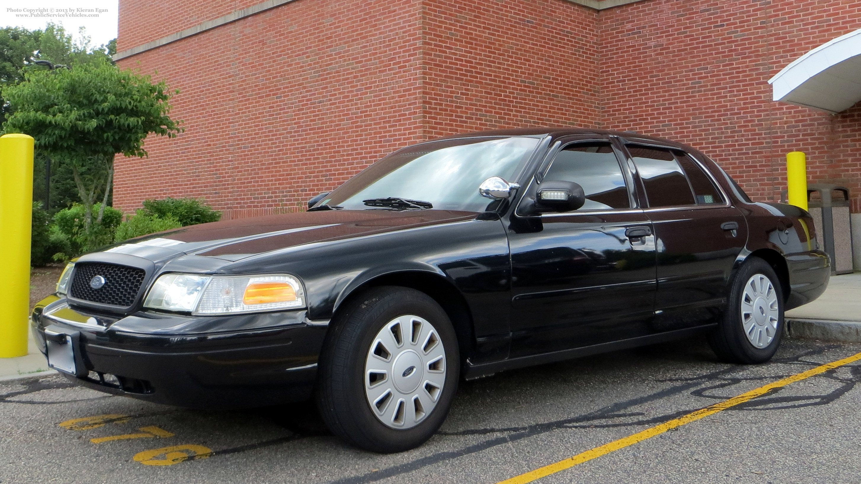 A photo  of Norwood Police
            Unmarked Unit, a 2006-2008 Ford Crown Victoria Police Interceptor             taken by Kieran Egan