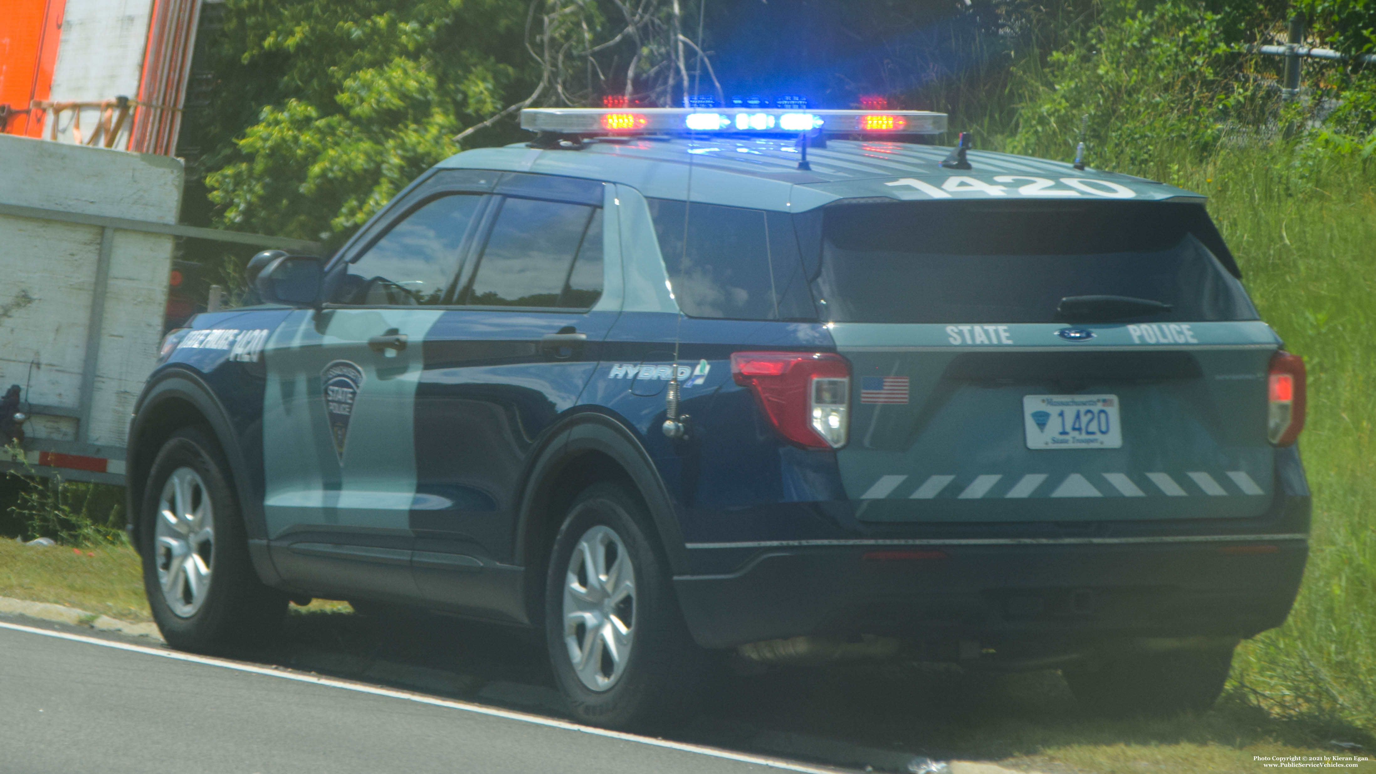 A photo  of Massachusetts State Police
            Cruiser 1420, a 2020 Ford Police Interceptor Utility Hybrid             taken by Kieran Egan