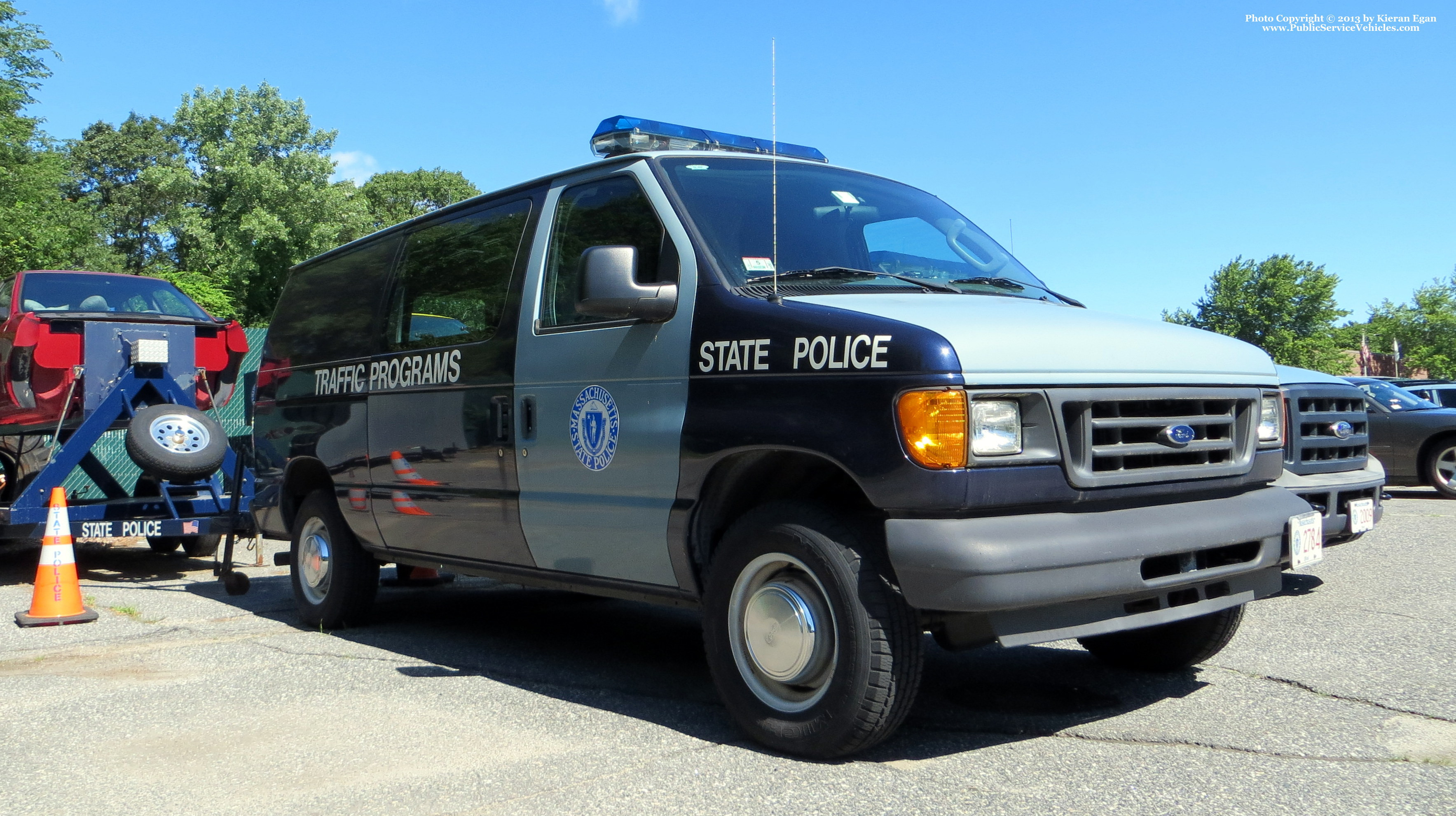 A photo  of Massachusetts State Police
            Van 2784, a 1996-2007 Ford E-Series             taken by Kieran Egan