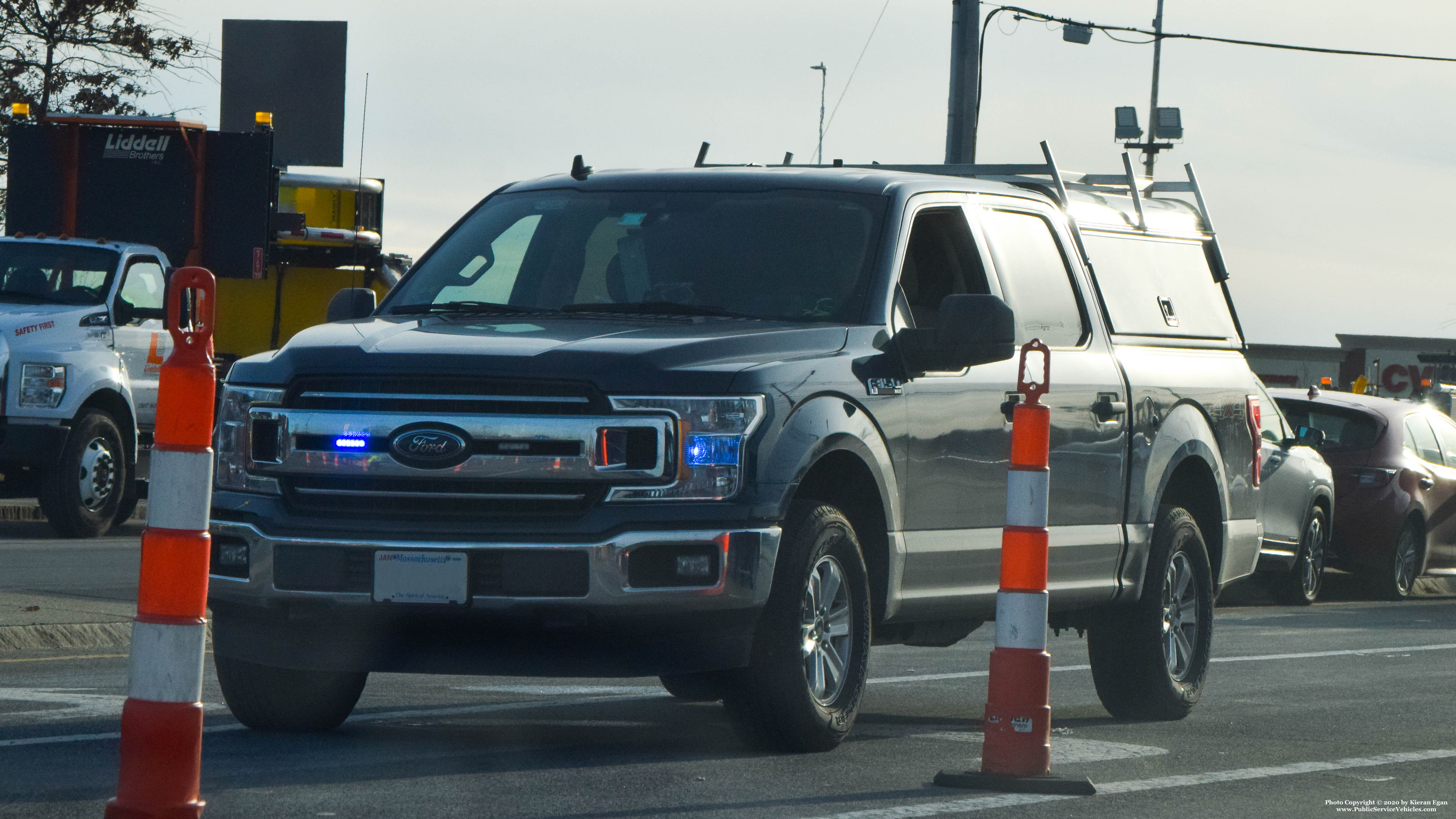A photo  of Massachusetts State Police
            Unmarked Unit, a 2015-2019 Ford F-150 Crew Cab             taken by Kieran Egan
