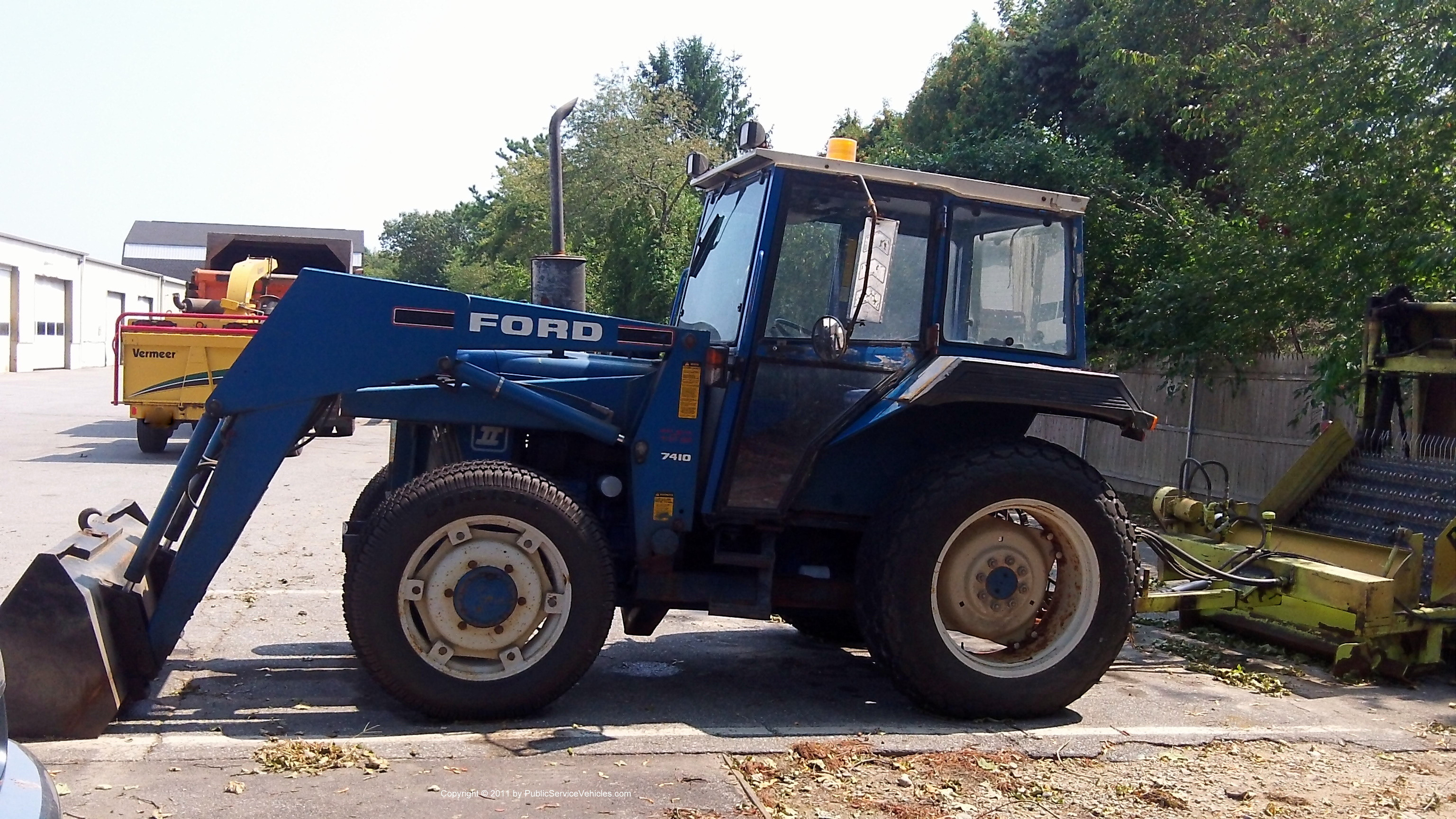 A photo  of Barrington Public Works
            Tractor 51[C], a 1989 Ford Tractor             taken by Kieran Egan