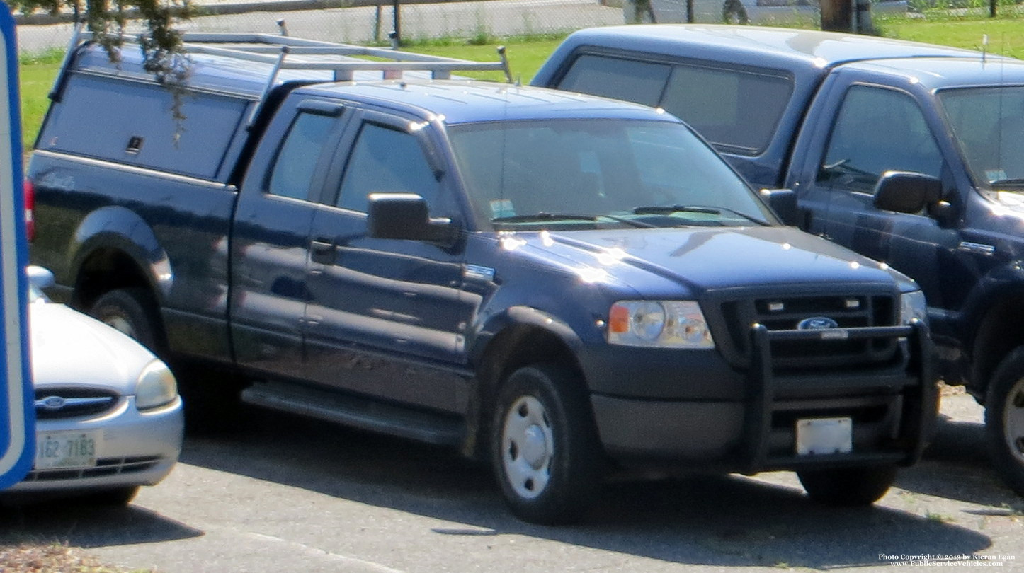 A photo  of Massachusetts State Police
            Unmarked Unit, a 2004-2008 Ford F-150 Super Cab             taken by Kieran Egan