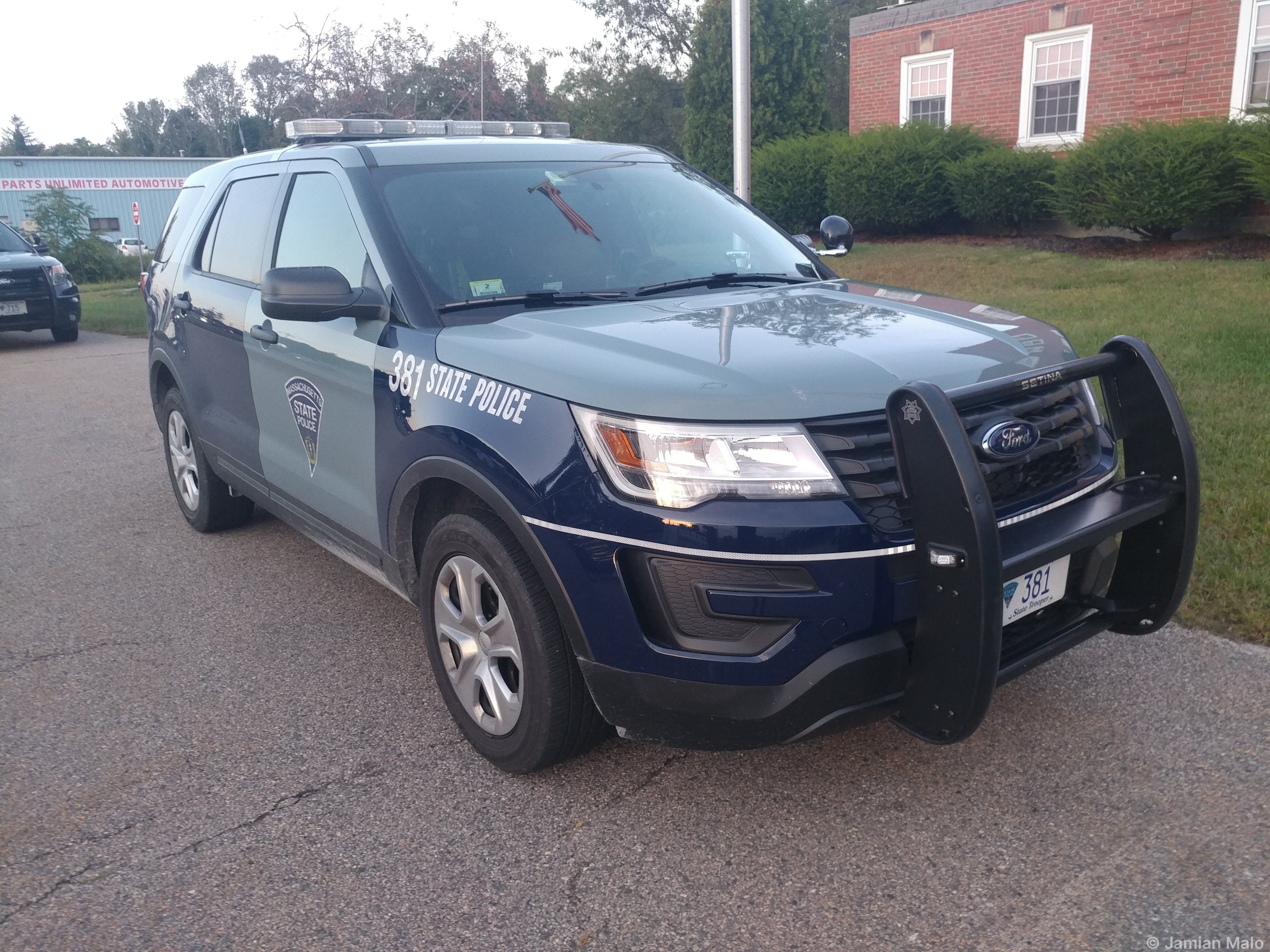 A photo  of Massachusetts State Police
            Cruiser 381, a 2016-2019 Ford Police Interceptor Utility             taken by Jamian Malo