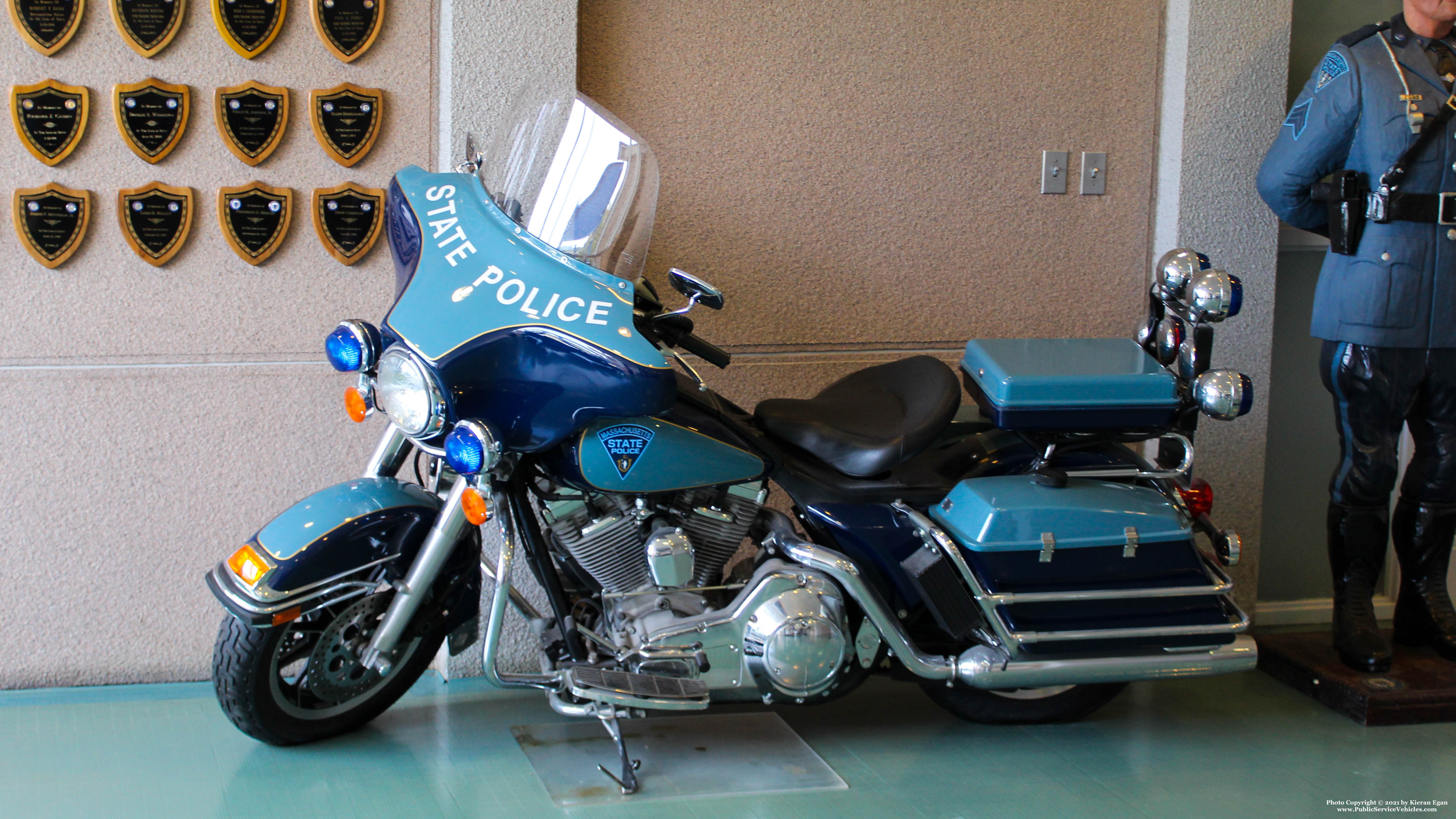 A photo  of Massachusetts State Police
            Motorcycle 1F, a 1990-2010 Harley Davidson Electra Glide             taken by Kieran Egan