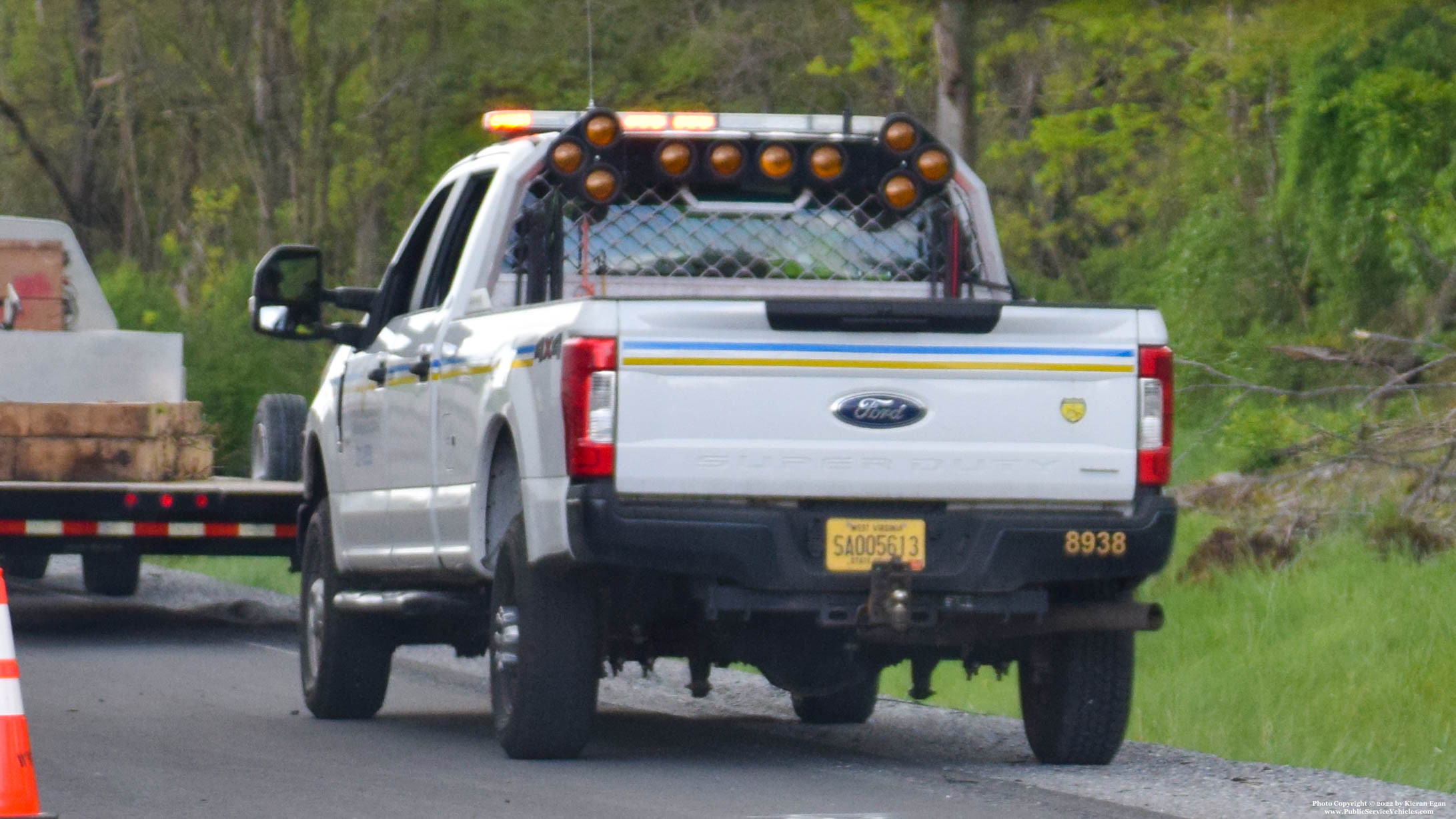 A photo  of West Virginia Department of Transportation
            Truck 201-8938, a 2017-2022 Ford F-250 Crew Cab             taken by Kieran Egan