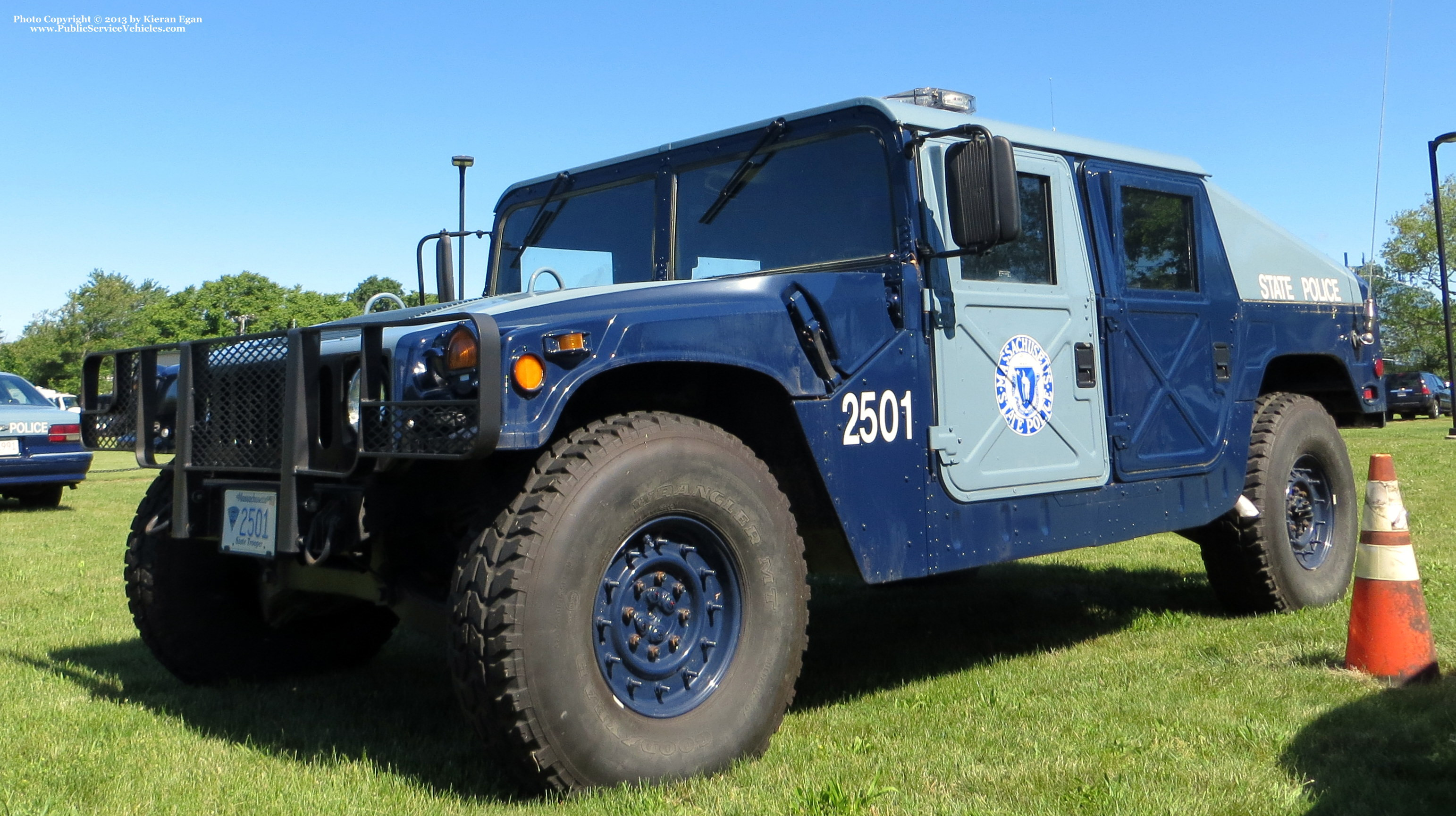 A photo  of Massachusetts State Police
            Humvee 2501, a 1993 AM General Hummer H3             taken by Kieran Egan