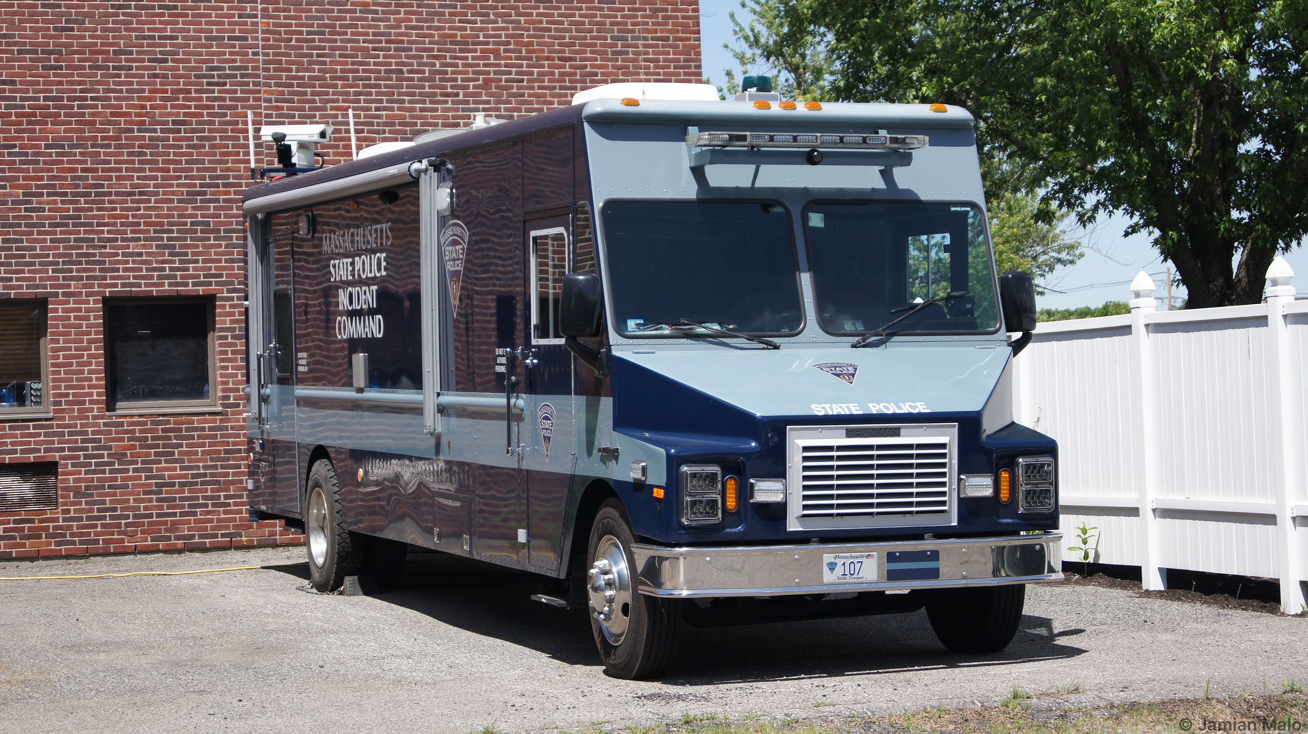 A photo  of Massachusetts State Police
            Incident Command Center 107, a 1990 Grumman             taken by Jamian Malo