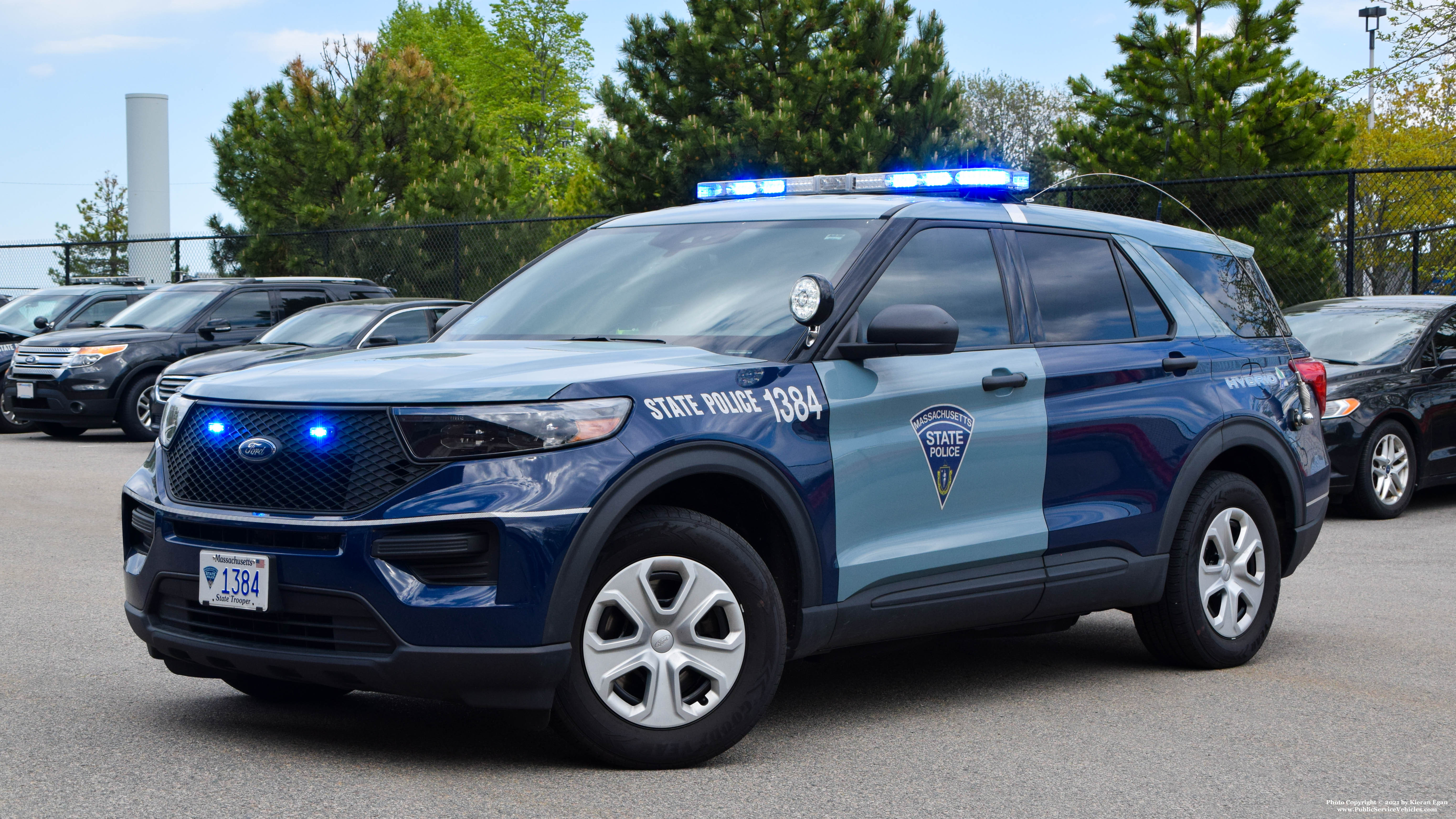 A photo  of Massachusetts State Police
            Cruiser 1384, a 2020 Ford Police Interceptor Utility Hybrid             taken by Kieran Egan