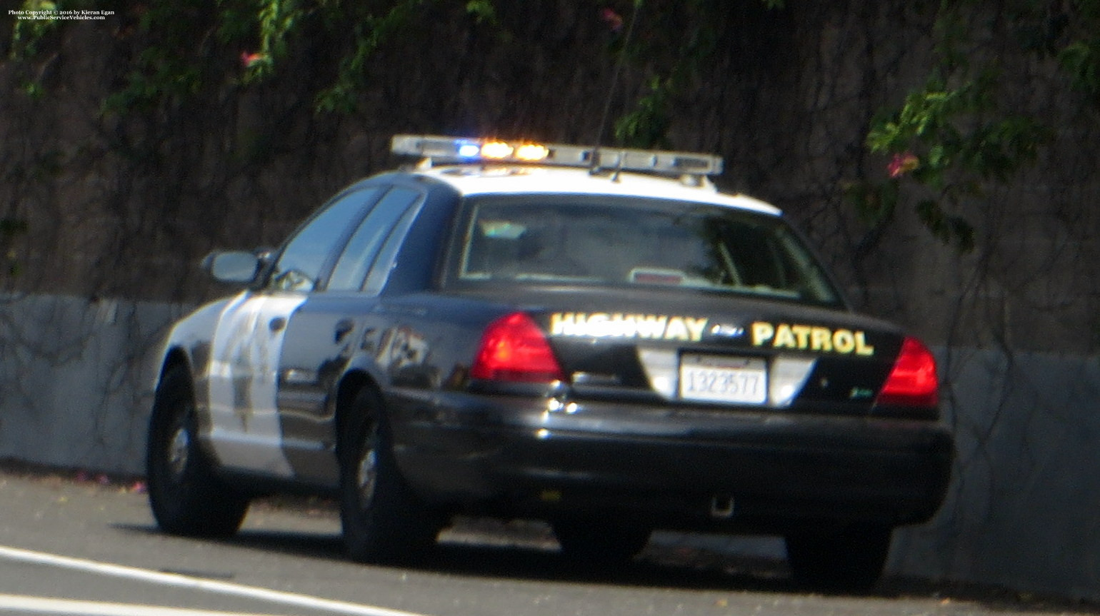 A photo  of California Highway Patrol
            Cruiser 3577, a 2009-2011 Ford Crown Victoria Police Interceptor             taken by Kieran Egan