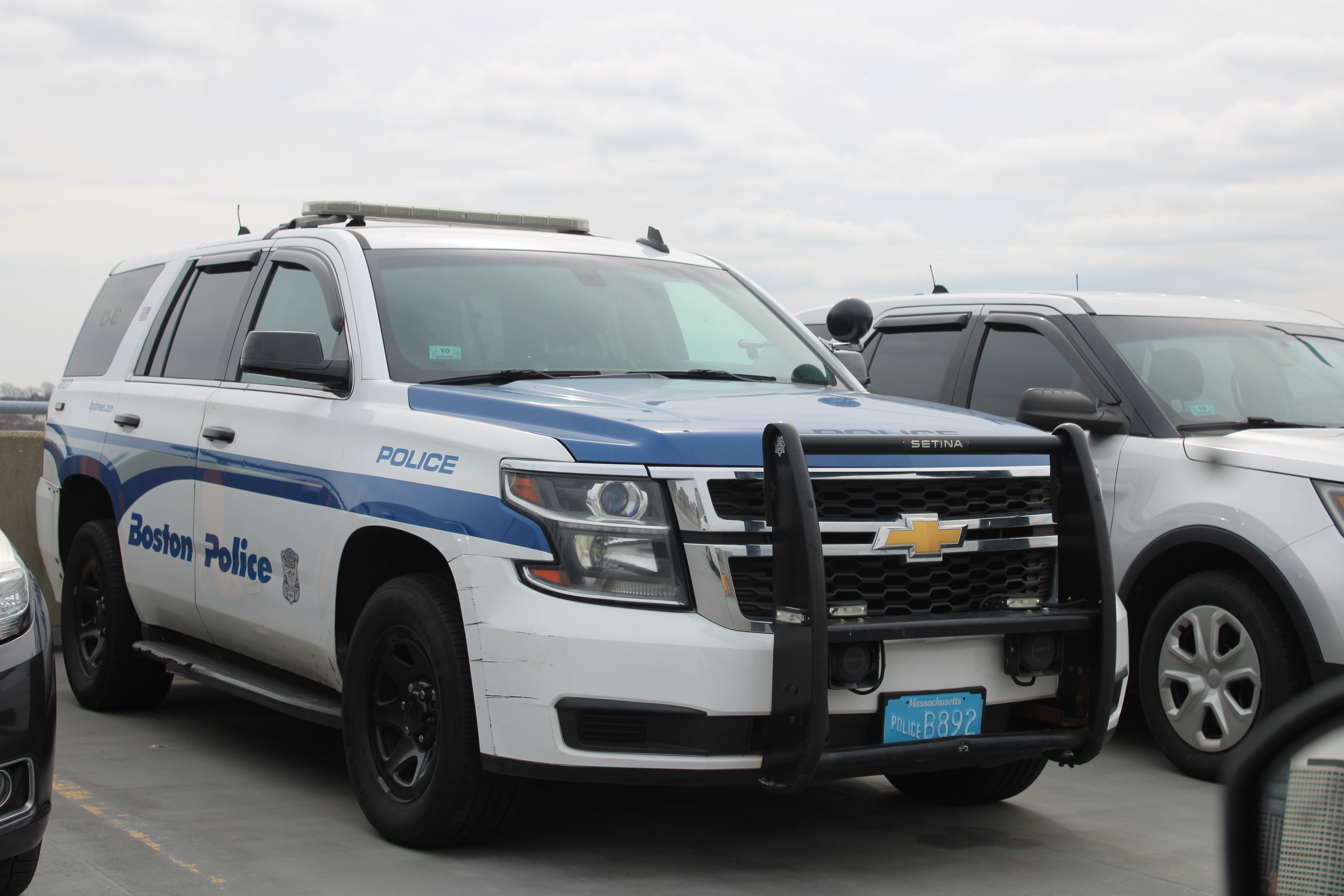 A photo  of Boston Police
            Cruiser 6537, a 2016 Chevrolet Tahoe             taken by @riemergencyvehicles