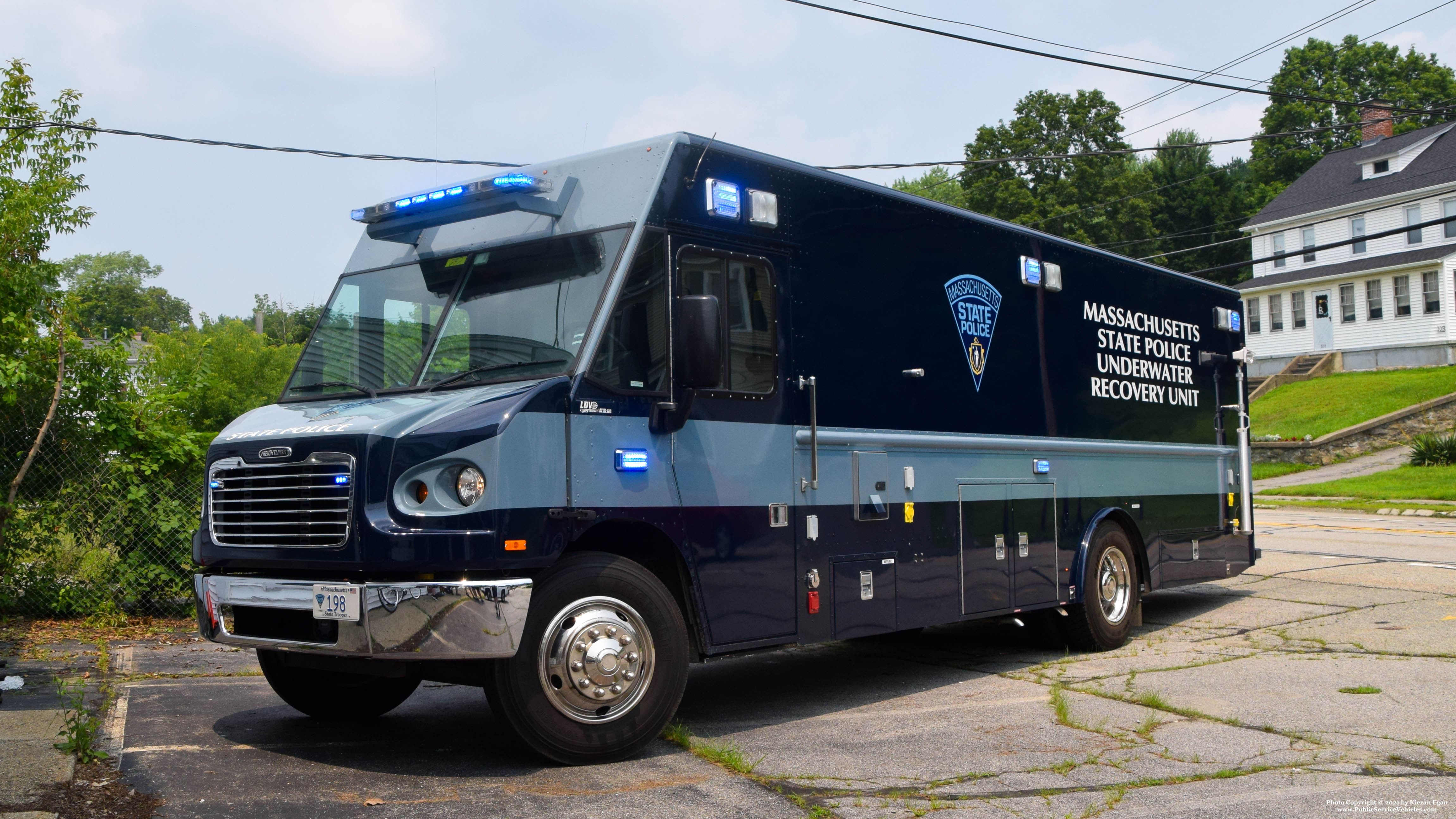 A photo  of Massachusetts State Police
            Underwater Recover Unit 198, a 2012 Freightliner             taken by Kieran Egan