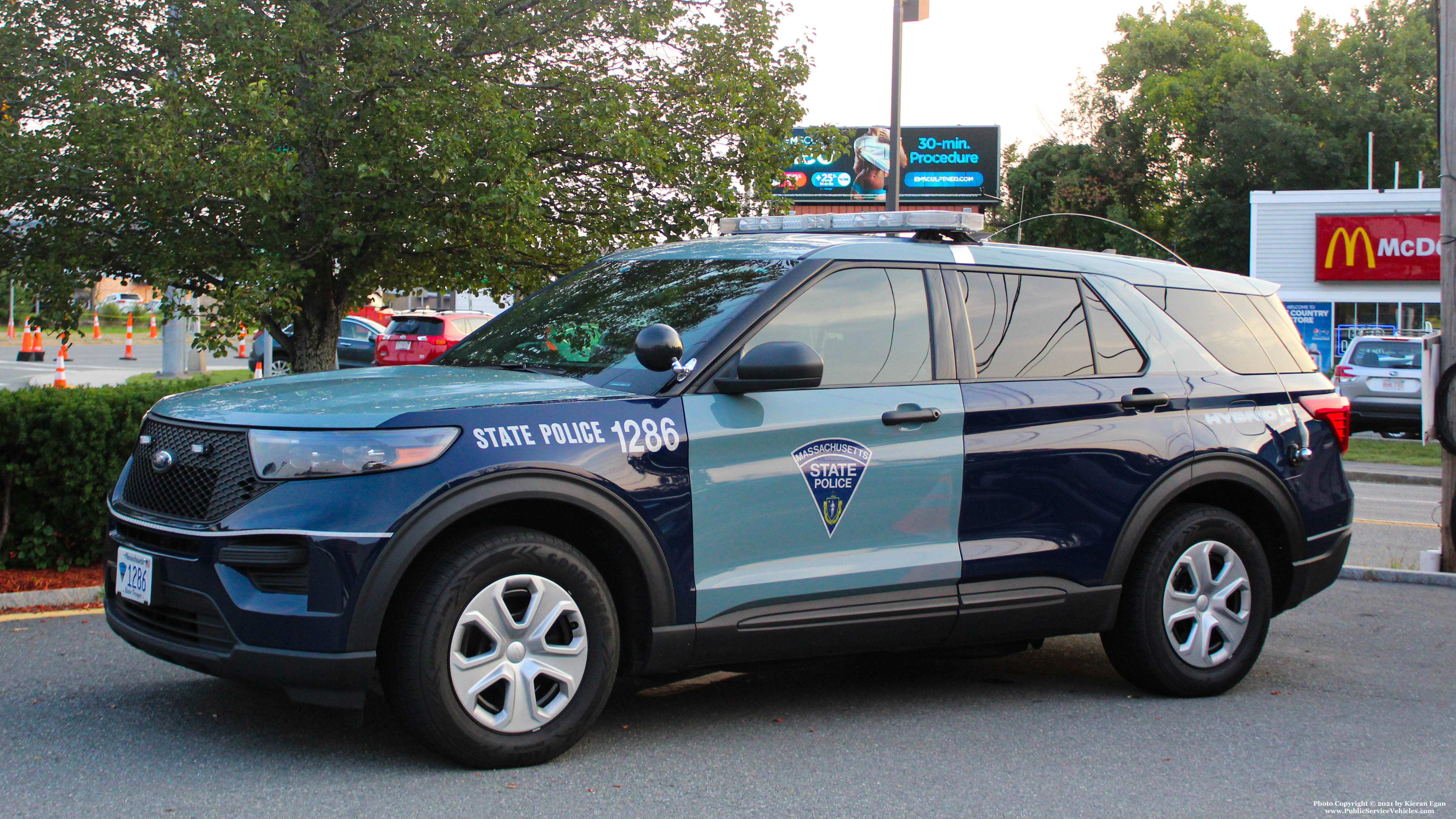 A photo  of Massachusetts State Police
            Cruiser 1286, a 2020 Ford Police Interceptor Utility Hybrid             taken by Kieran Egan