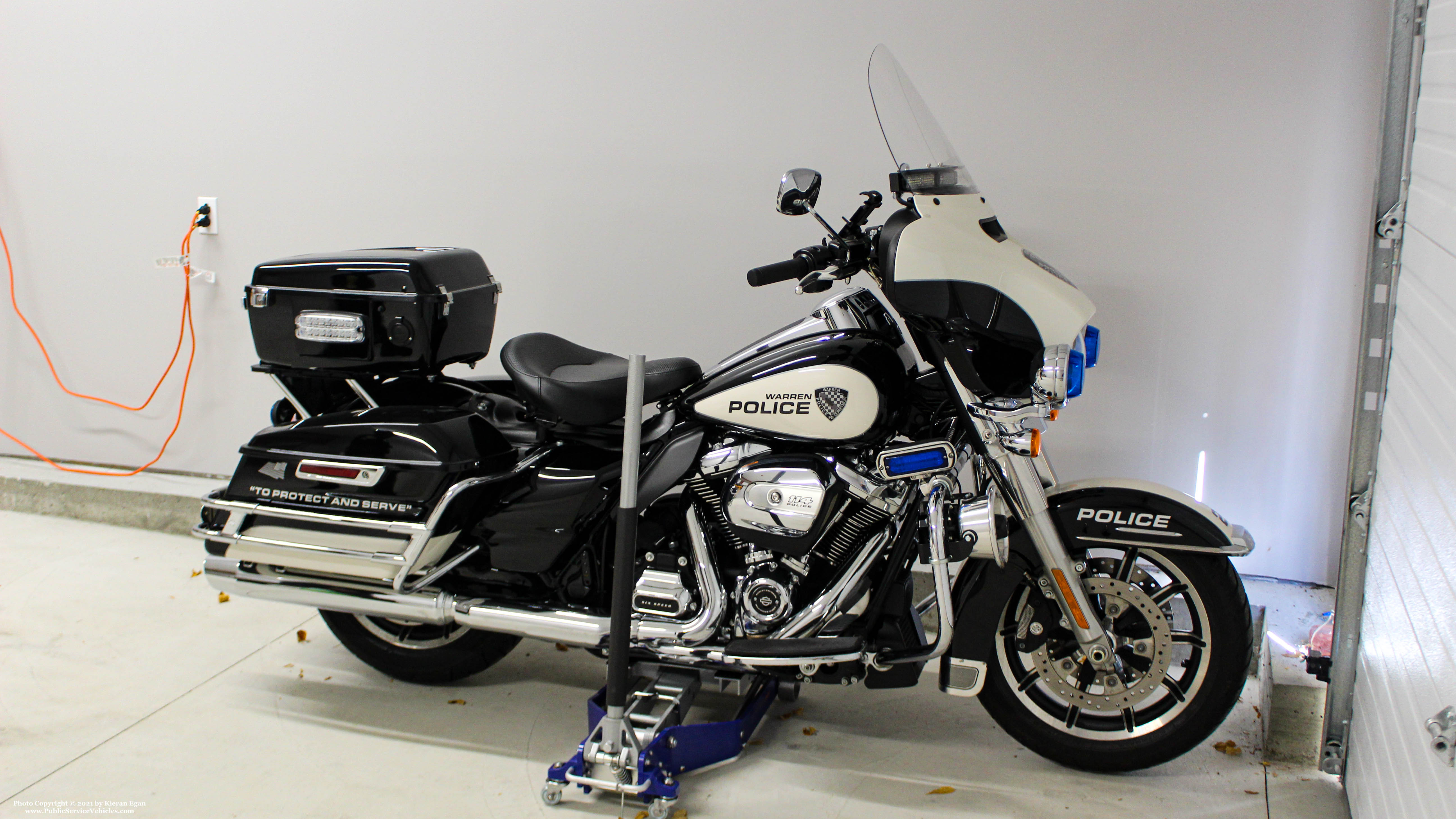 A photo  of Warren Police
            Motorcycle 2, a 2020 Harley Davidson Electra Glide             taken by Kieran Egan