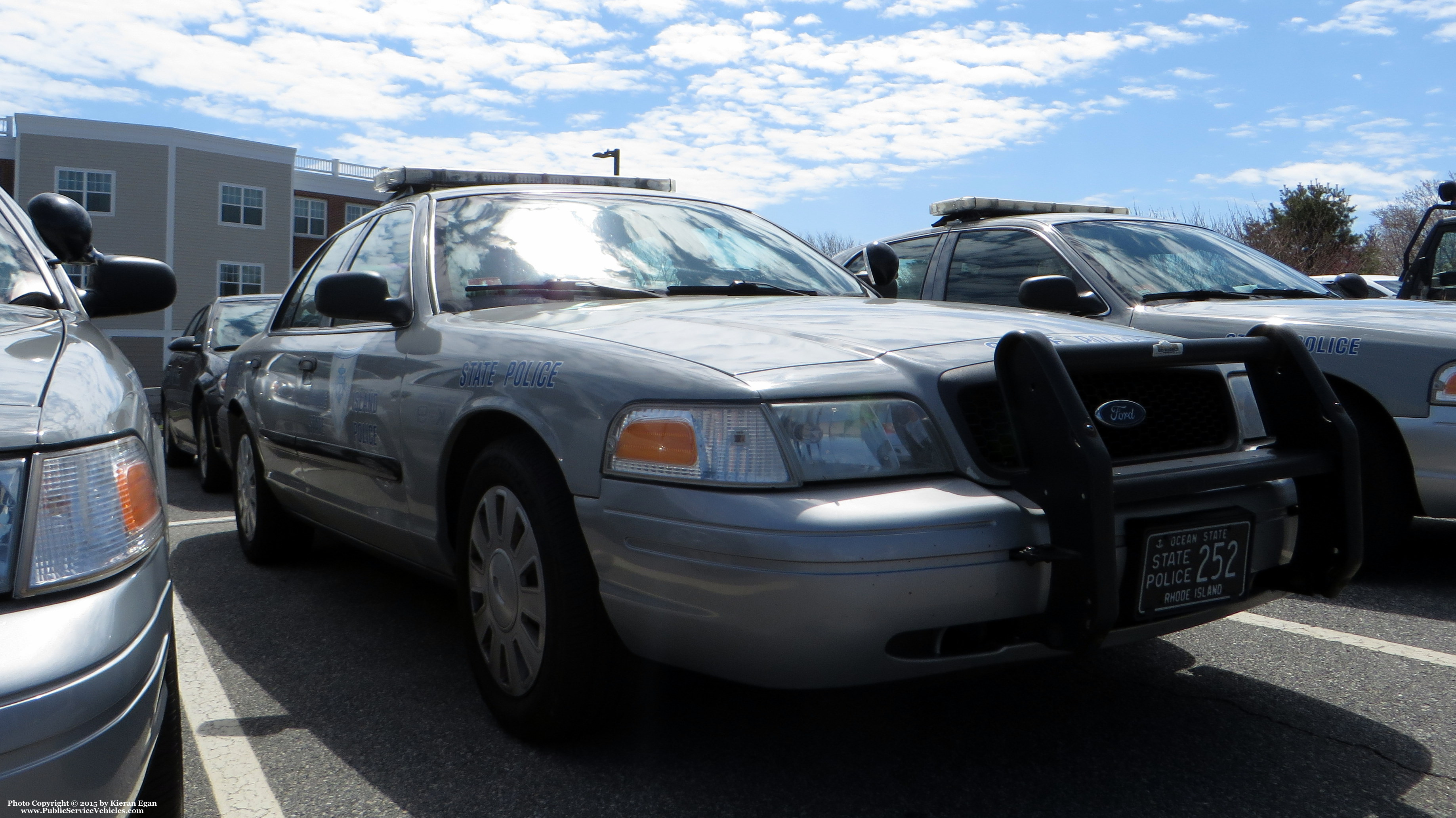 A photo  of Rhode Island State Police
            Cruiser 252, a 2006-2008 Ford Crown Victoria Police Interceptor             taken by Kieran Egan