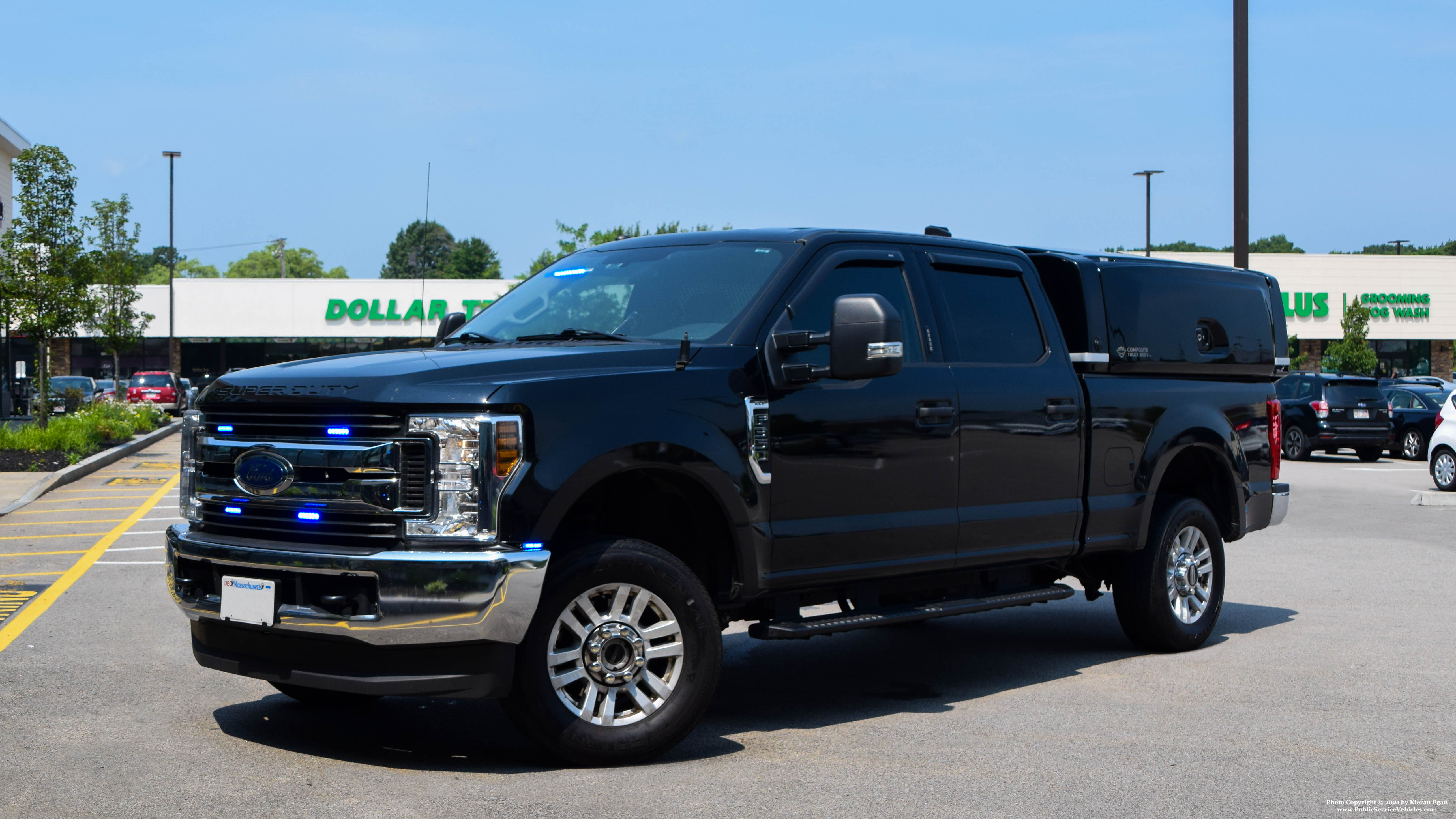 A photo  of Massachusetts State Police
            Cruiser 2593, a 2017 Ford F-350 XLT Crew Cab             taken by Kieran Egan