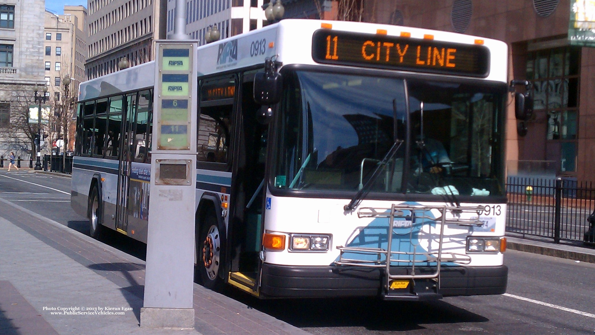 A photo  of Rhode Island Public Transit Authority
            Bus 0913, a 2009 Gillig Low Floor             taken by Kieran Egan