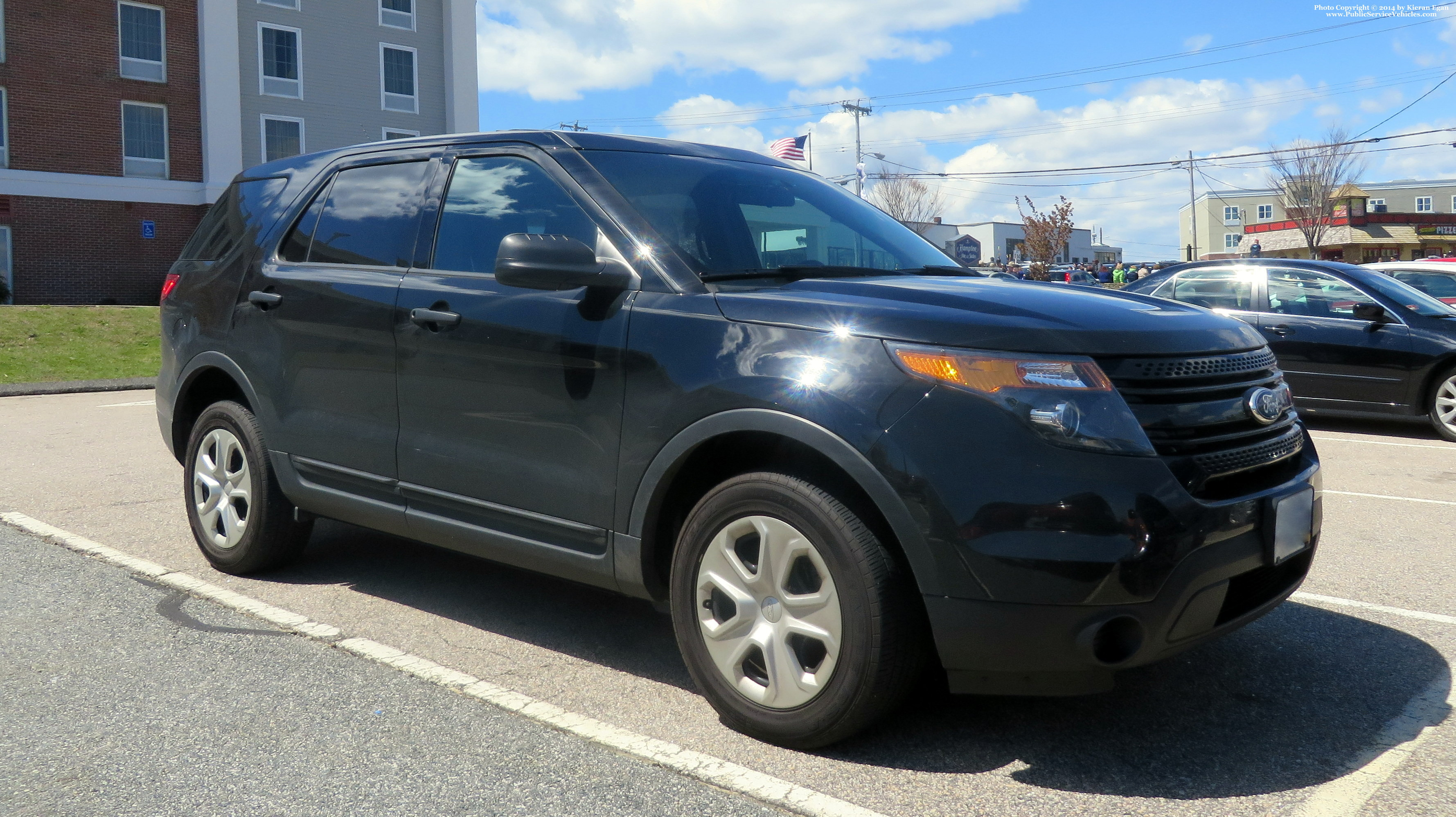 A photo  of Rhode Island State Police
            Unmarked Unit, a 2013-2015 Ford Police Interceptor Utility             taken by Kieran Egan