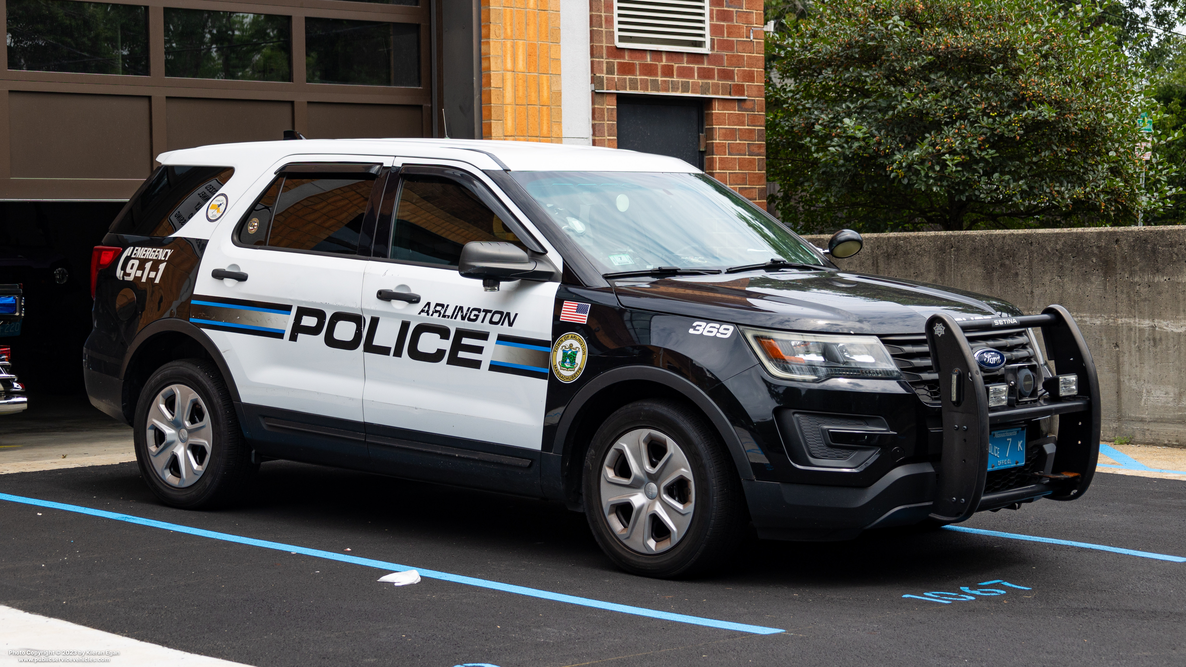 A photo  of Arlington Police
            Cruiser 369, a 2017 Ford Police Interceptor Utility             taken by Kieran Egan