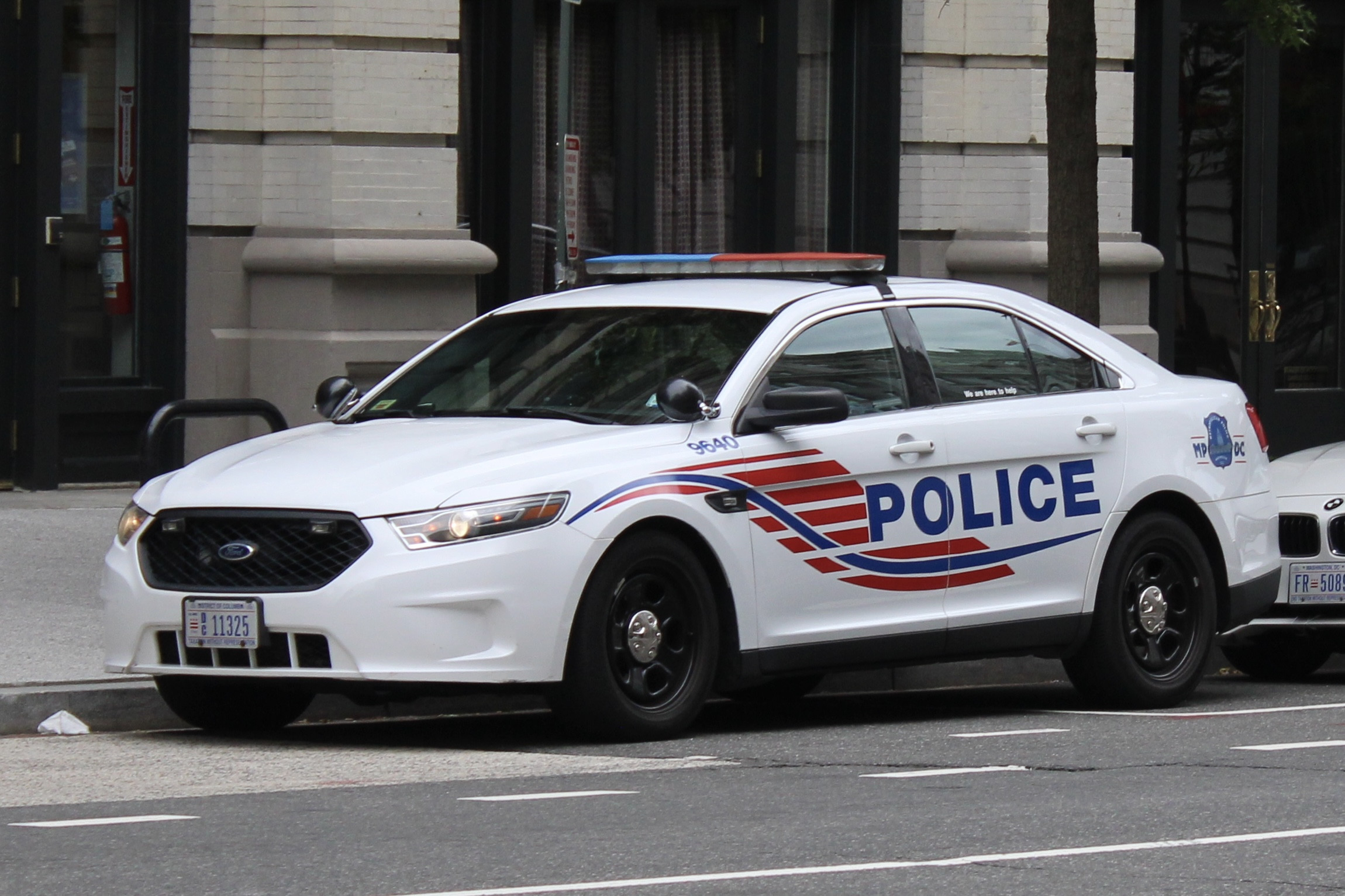 A photo  of Metropolitan Police Department of the District of Columbia
            Cruiser 9640, a 2016 Ford Police Interceptor Sedan             taken by @riemergencyvehicles