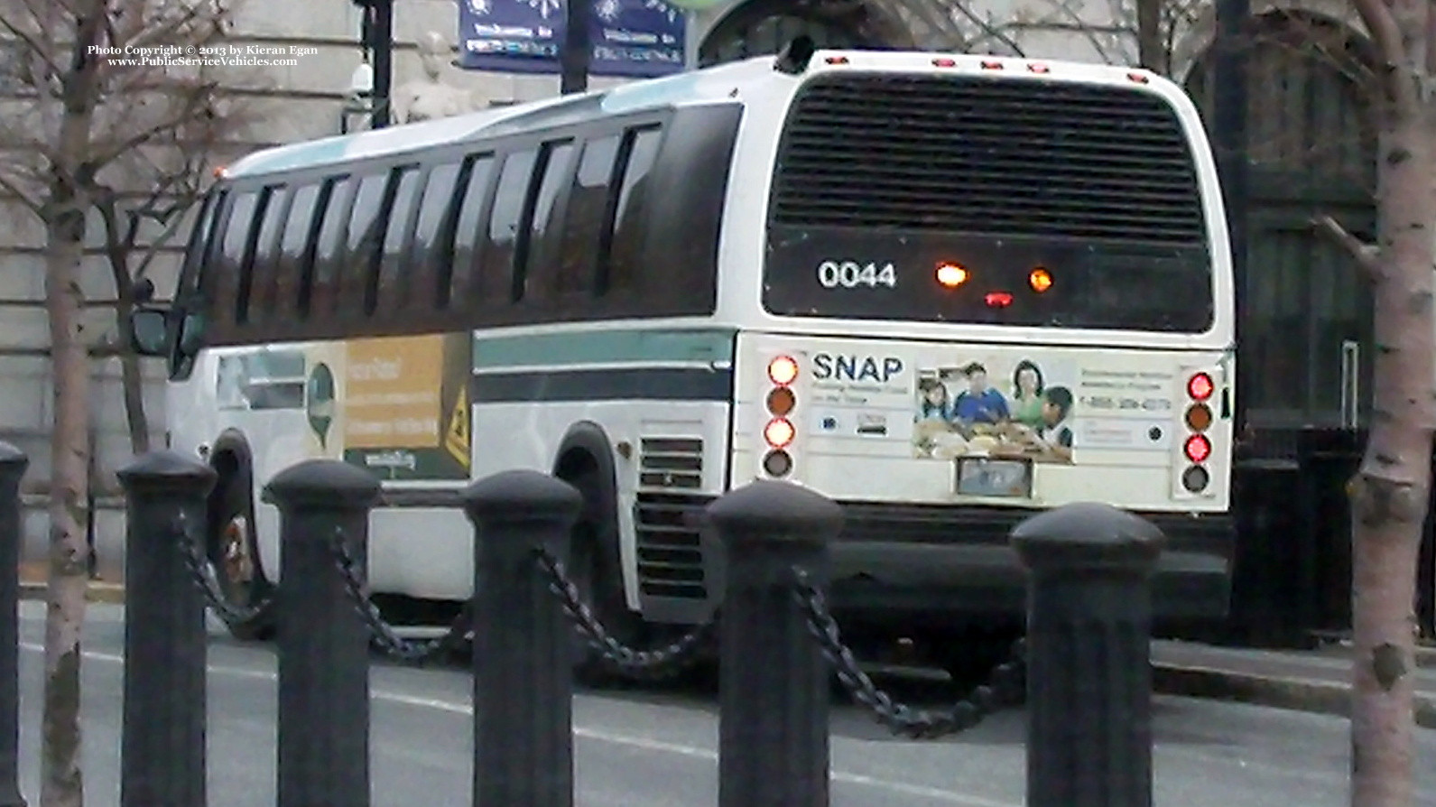 A photo  of Rhode Island Public Transit Authority
            Bus 0044, a 2000 Nova Bus RTS T82VN             taken by Kieran Egan