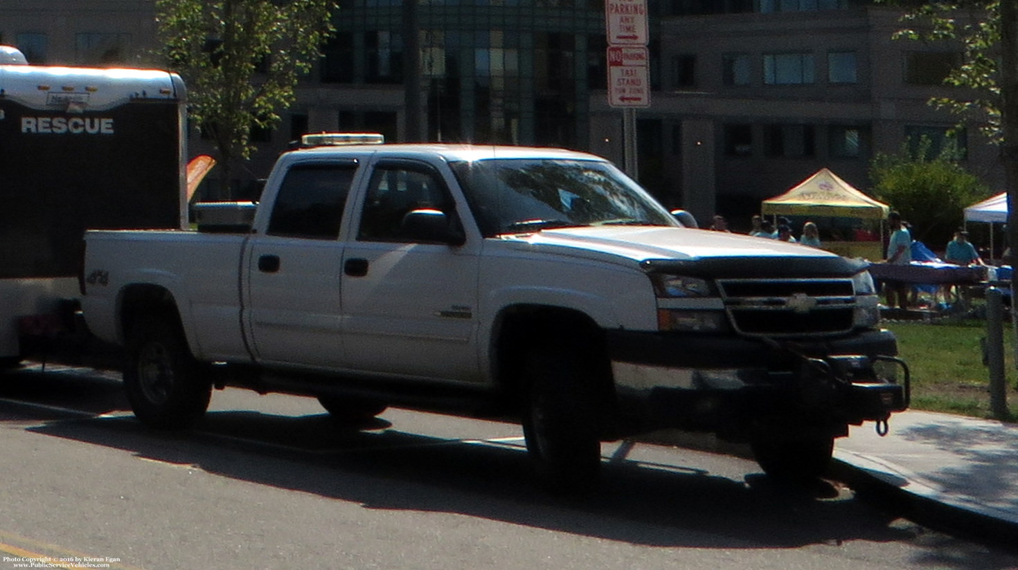 A photo  of Yawgoo Valley Search and Rescue
            Pickup Truck, a 1999 Chevrolet Silverado Crew Cab             taken by Kieran Egan