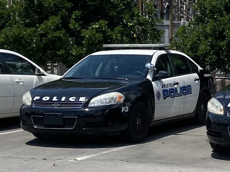 A photo  of Bristol Police
            Cruiser P3, a 2007-2013 Chevrolet Impala             taken by @riemergencyvehicles