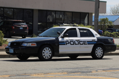 Additional photo  of Warwick Police
                    Cruiser R-81, a 2009-2011 Ford Crown Victoria Police Interceptor                     taken by @riemergencyvehicles