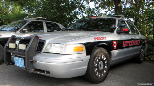 Additional photo  of East Providence Police
                    Car 30, a 2003-2005 Ford Crown Victoria Police Interceptor                     taken by Kieran Egan