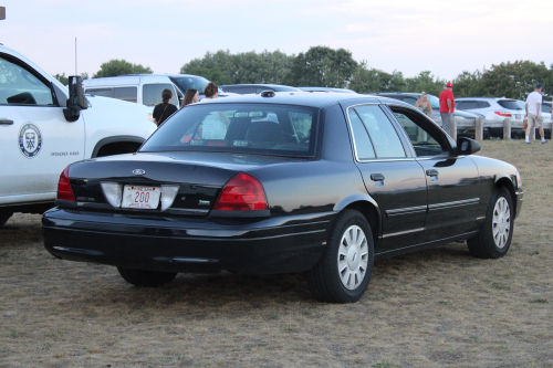 Additional photo  of Warwick Fire
                    Car 32, a 2009-2011 Ford Crown Victoria Police Interceptor                     taken by @riemergencyvehicles