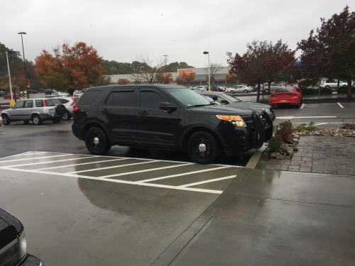 Additional photo  of Warwick Police
                    K9-2, a 2015 Ford Police Interceptor Utility                     taken by @riemergencyvehicles