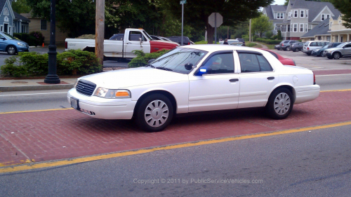 Additional photo  of Barrington Police
                    Car 13, a 2006 Ford Crown Victoria Police Interceptor                     taken by Kieran Egan