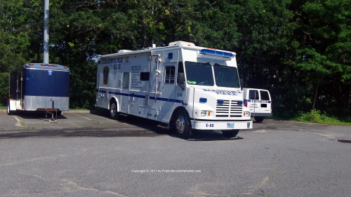 Additional photo  of Barnstable Police
                    E-90, a 1990-2000 International                     taken by Kieran Egan